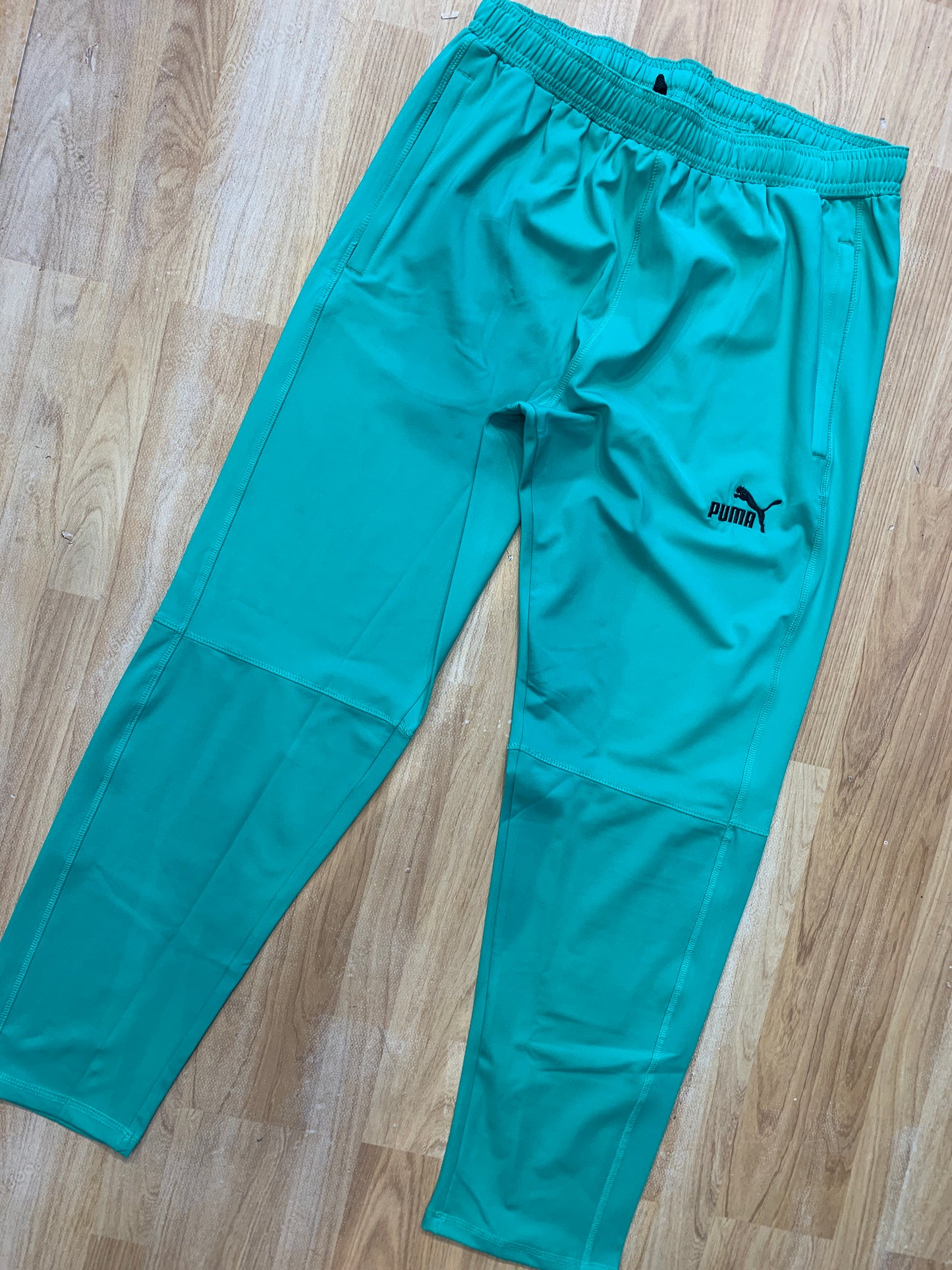 MUP PUM green imported lower Regular Fit Mup Black logo 988642