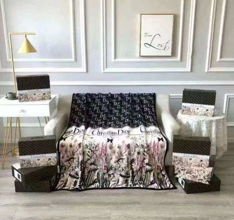 OID Black White Colour Dd Flower Print Ac Blanket 991002