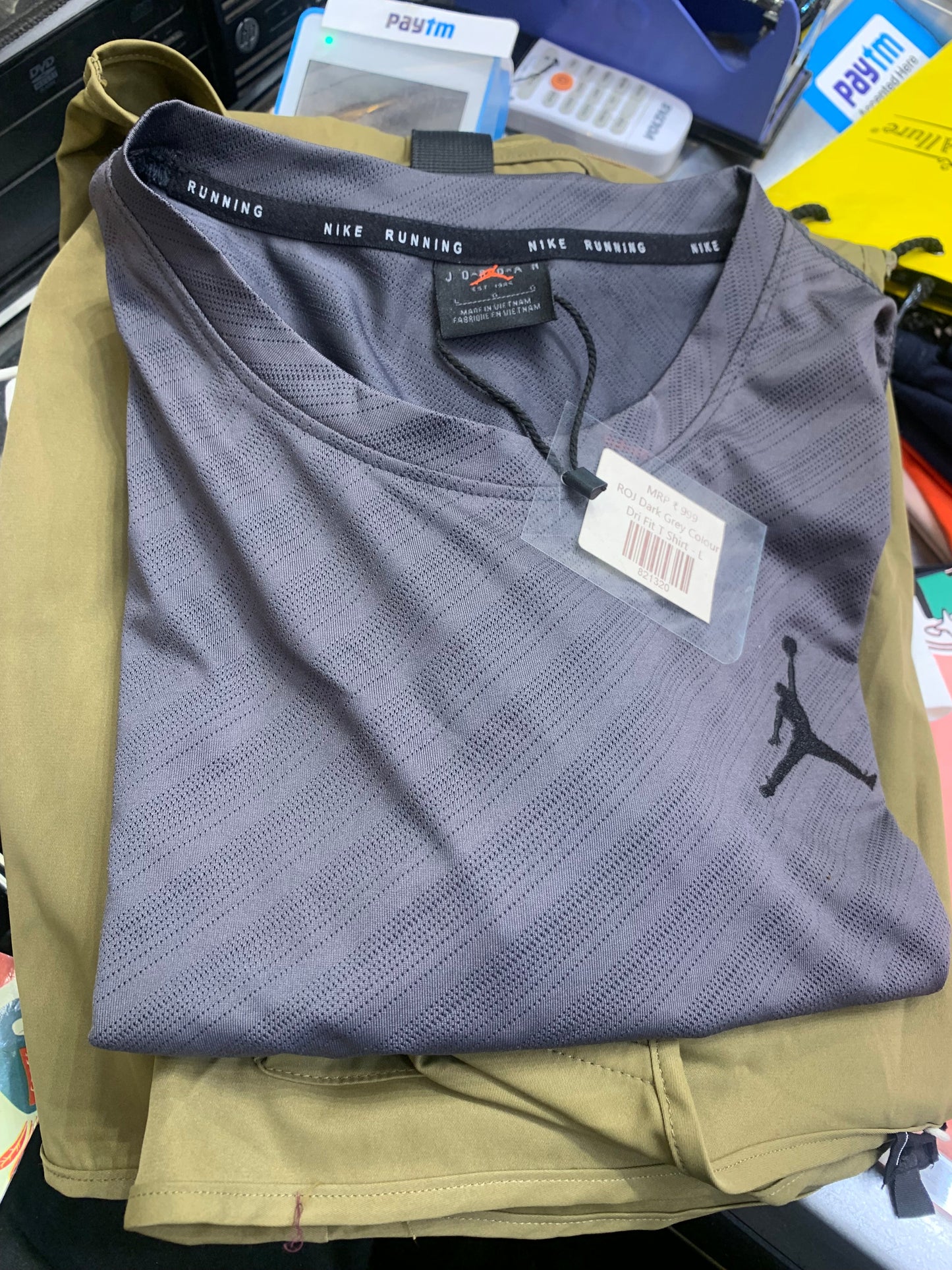 ROJ JOR Dark Grey Colour With Logo Print Dri Fit Sports TShirt 821320