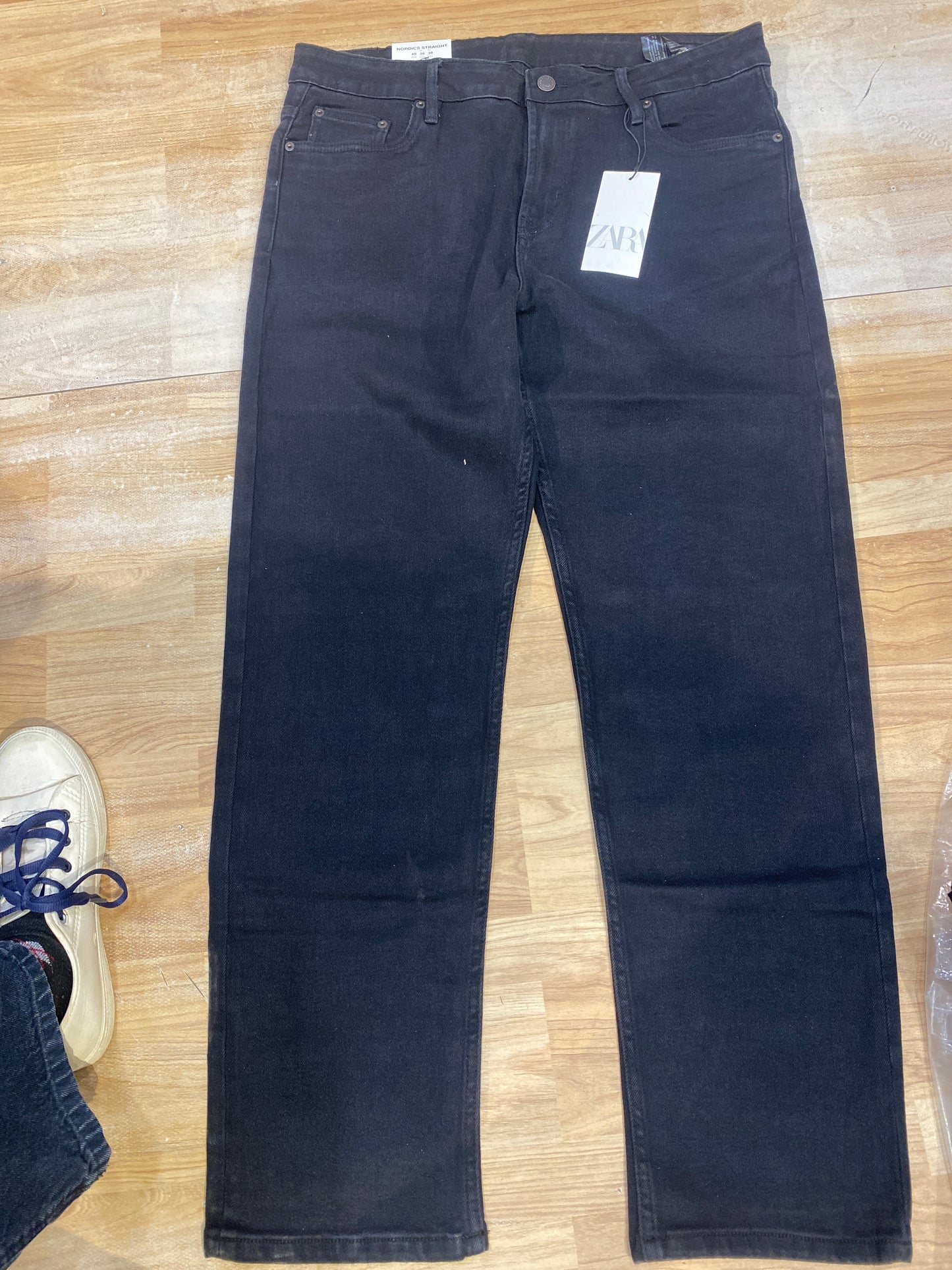 Raz jeans Black Colour Straight fit H8891