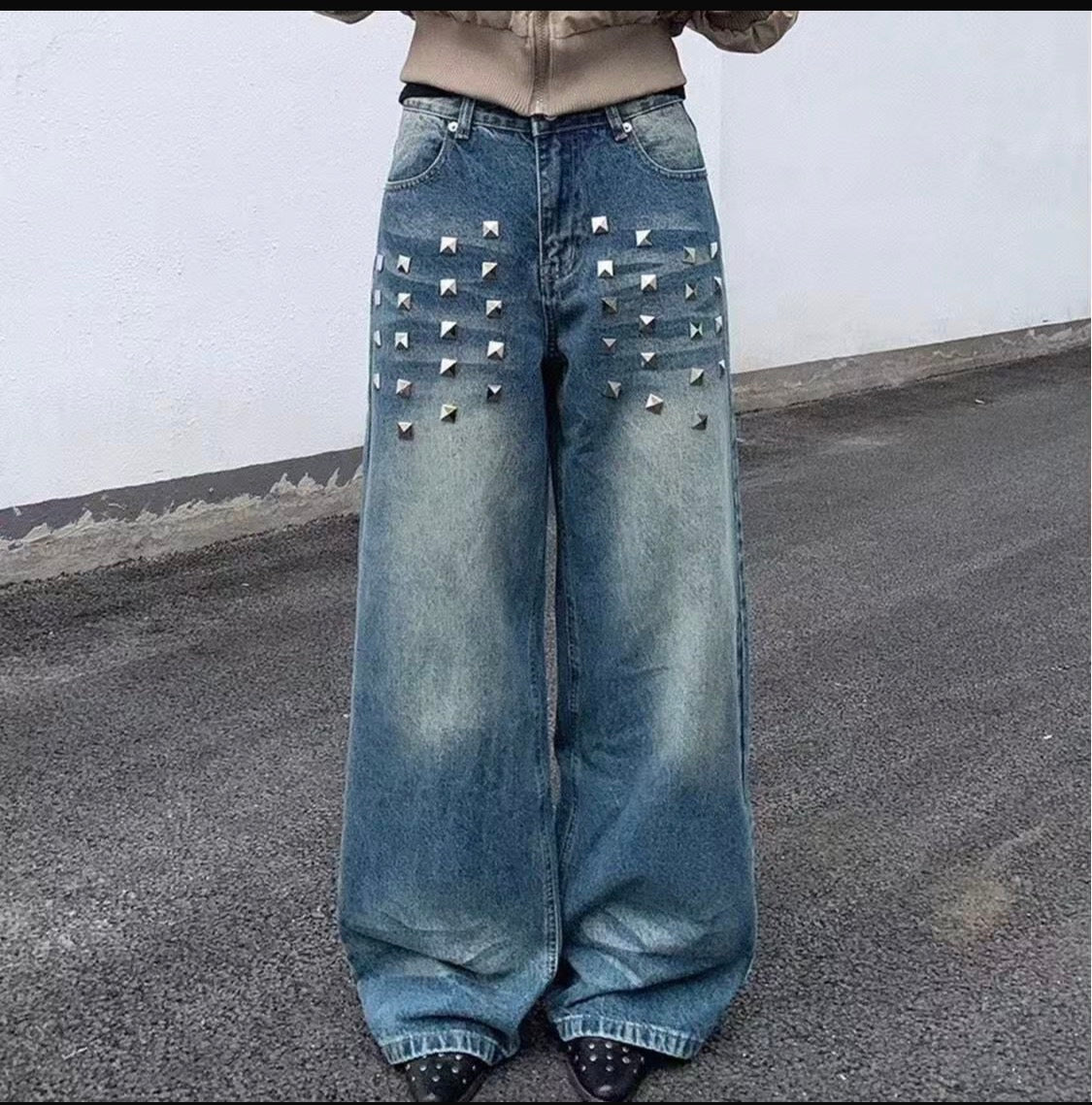 Yilufa Faded Blue Colour With Metal Studd Baggy Fit Unisex Imported Denim jeans C654