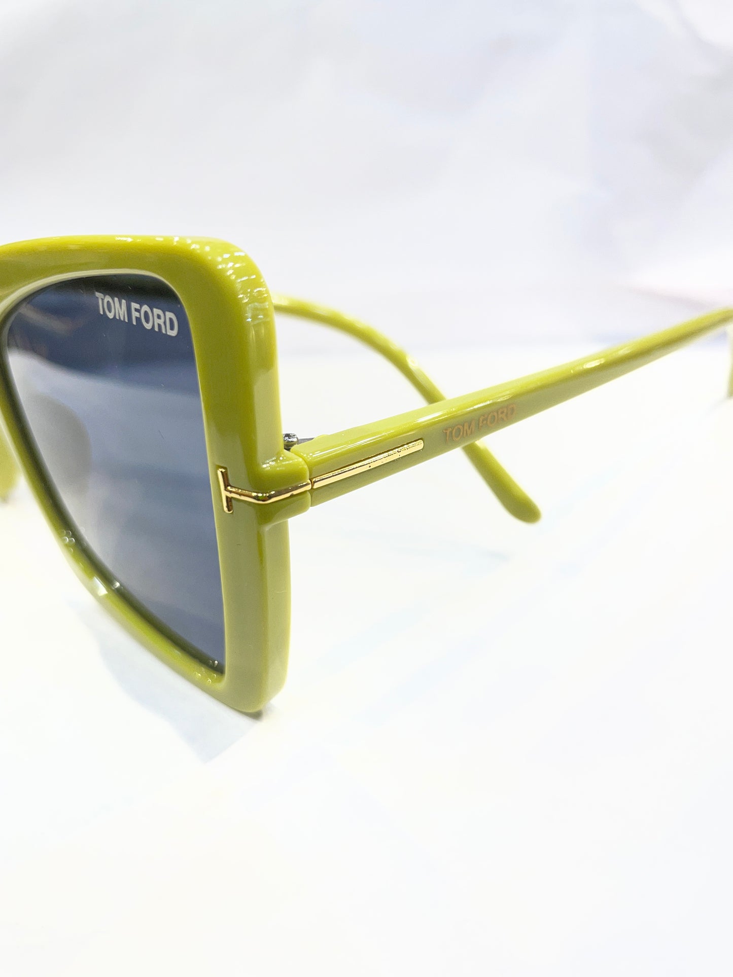 MOT TOM Green Frame Black Shade Sunglass SUN2073