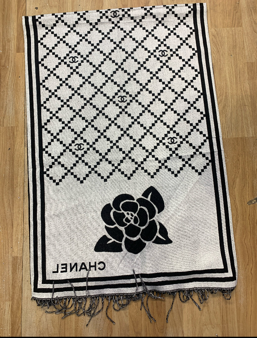Ach stole Unisex Black & White Colour H9079