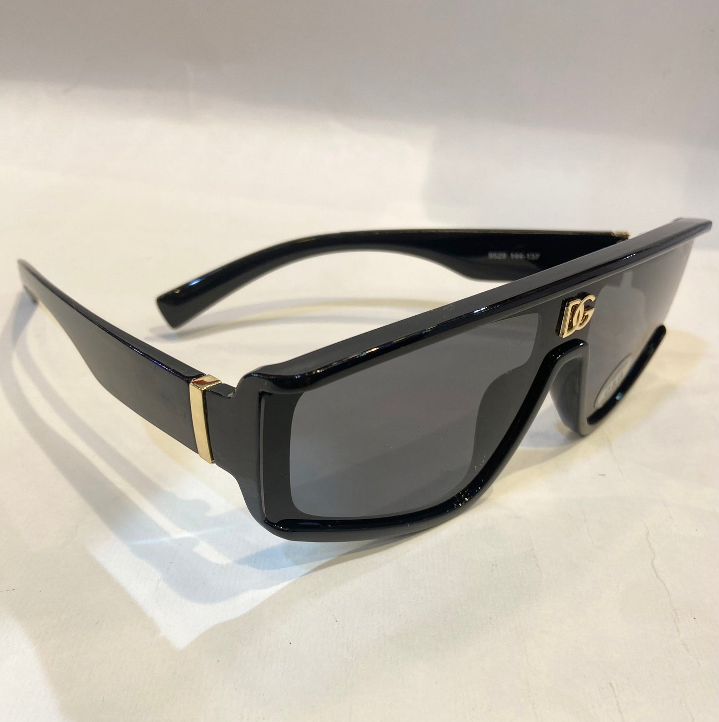 LOD Black Frame Black Shade sunglass 9529 144-137