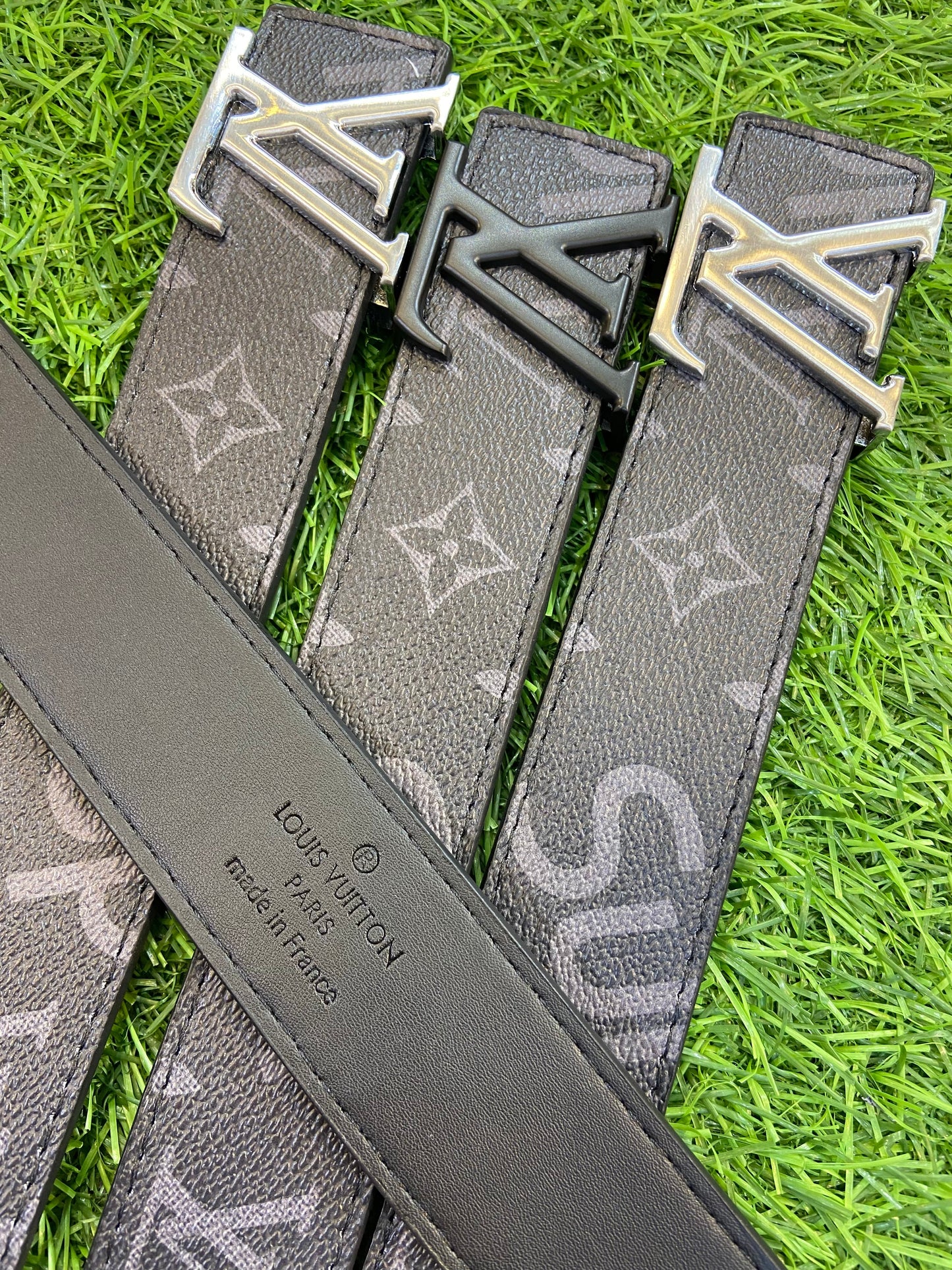 Vl UOL Black Grey Colour Supreme Print Premium Quality Metal Buckle Men’s Belt 114563