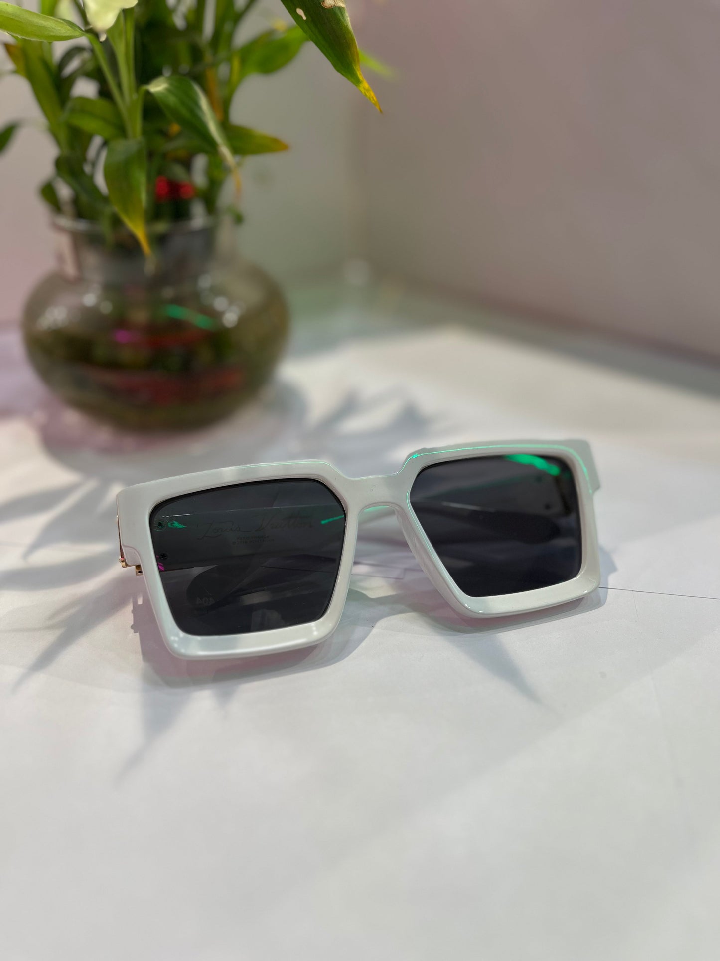 Uol Gold White Frame Black Shade Heavy Quality Sunglass M96008WNC5819