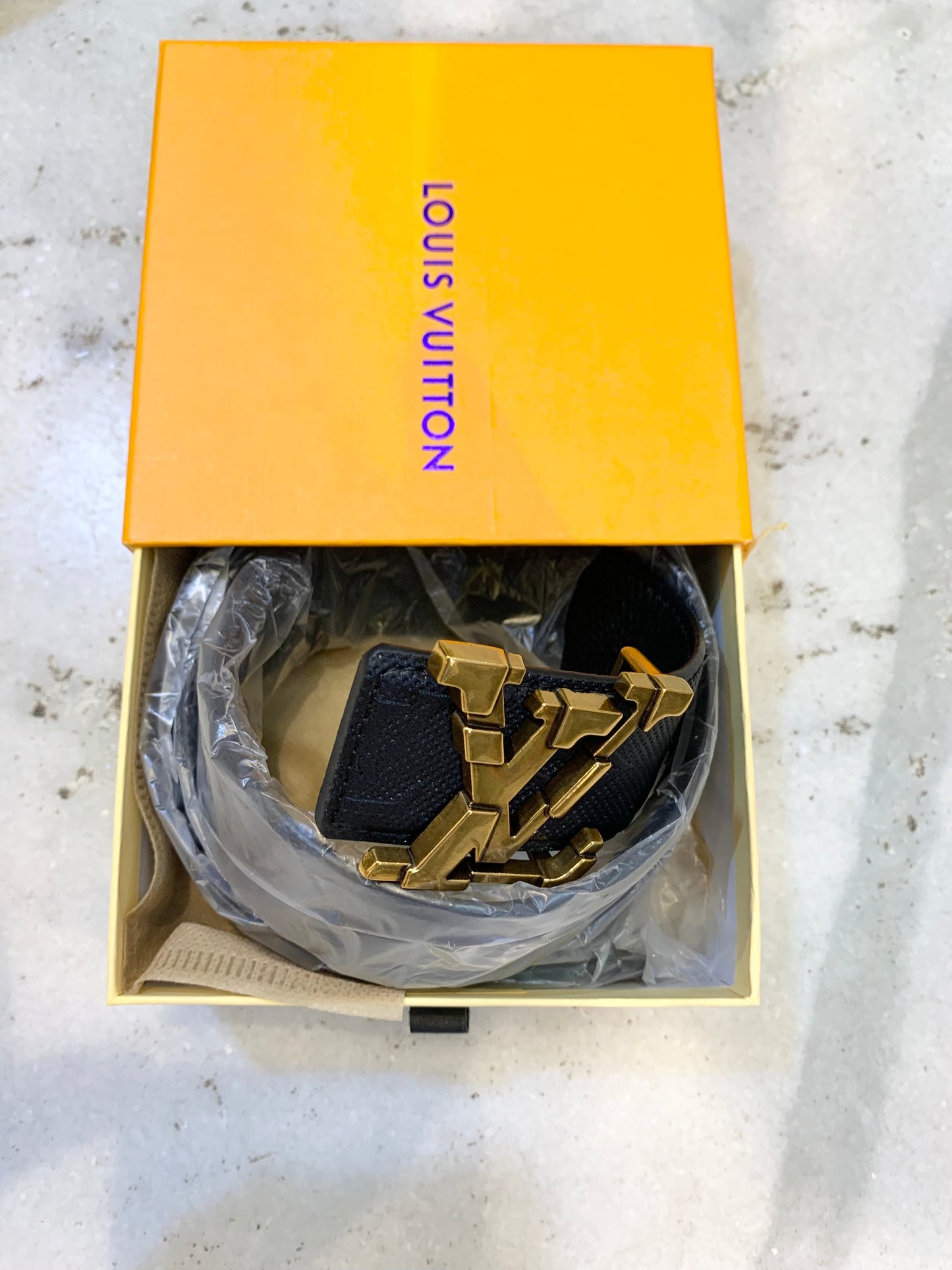 UOL Black Colour Belt Gold Buckle 987888