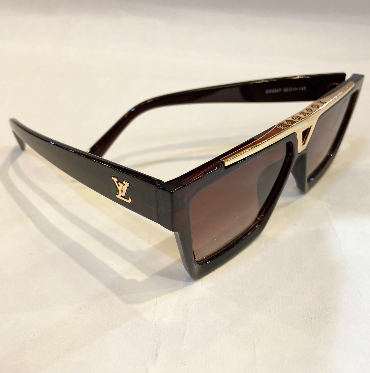 VIG Red Frame Red Shade sunglass 21027 58 17-135