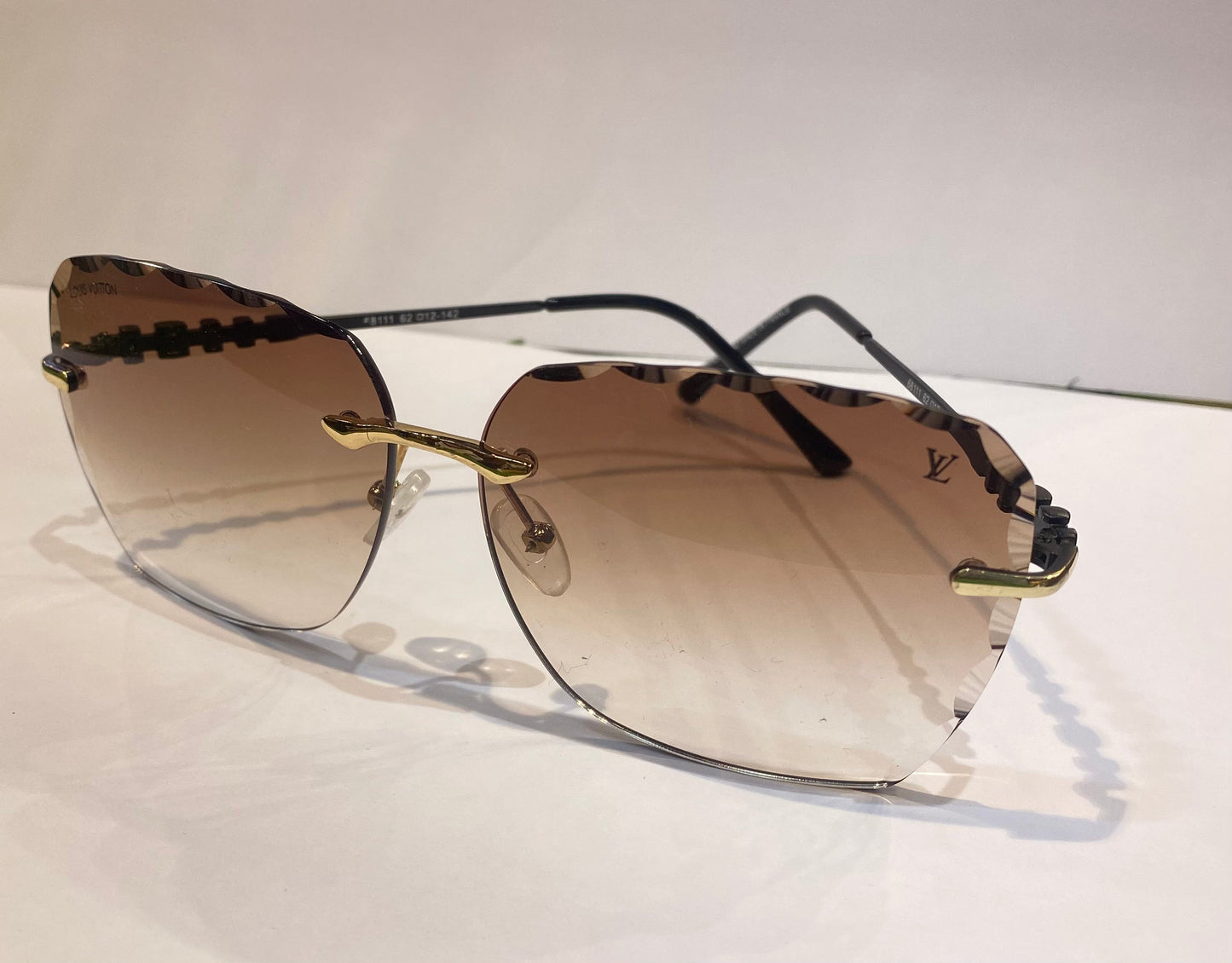 VL UOL Black Frame Brown Shade Unisex Sunglasses 68111 62 12 142