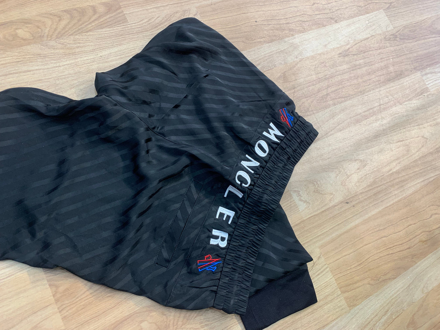MONCLER Black Colour Premium Quality Lower 9010