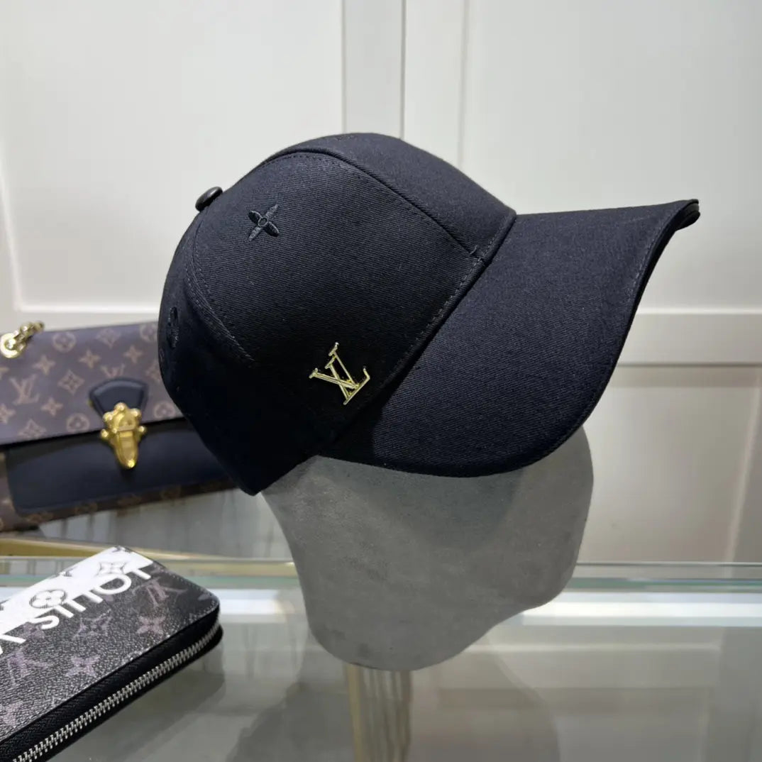 UOL LOU VL Black Colour Gold Logo Imported China Cap 988077
