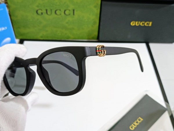 CUG Black Frame Purple Shade Premium Quality Sunglass 88083 52 16-142