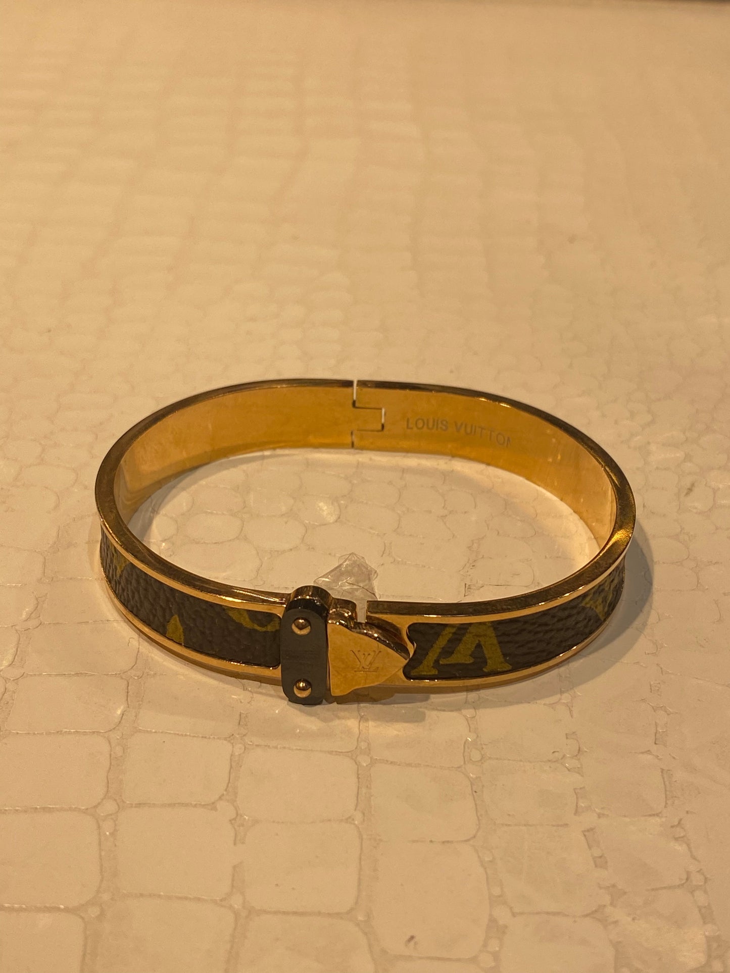 UOL LOU Gold Brown Colour Unisex Bracelet 987445