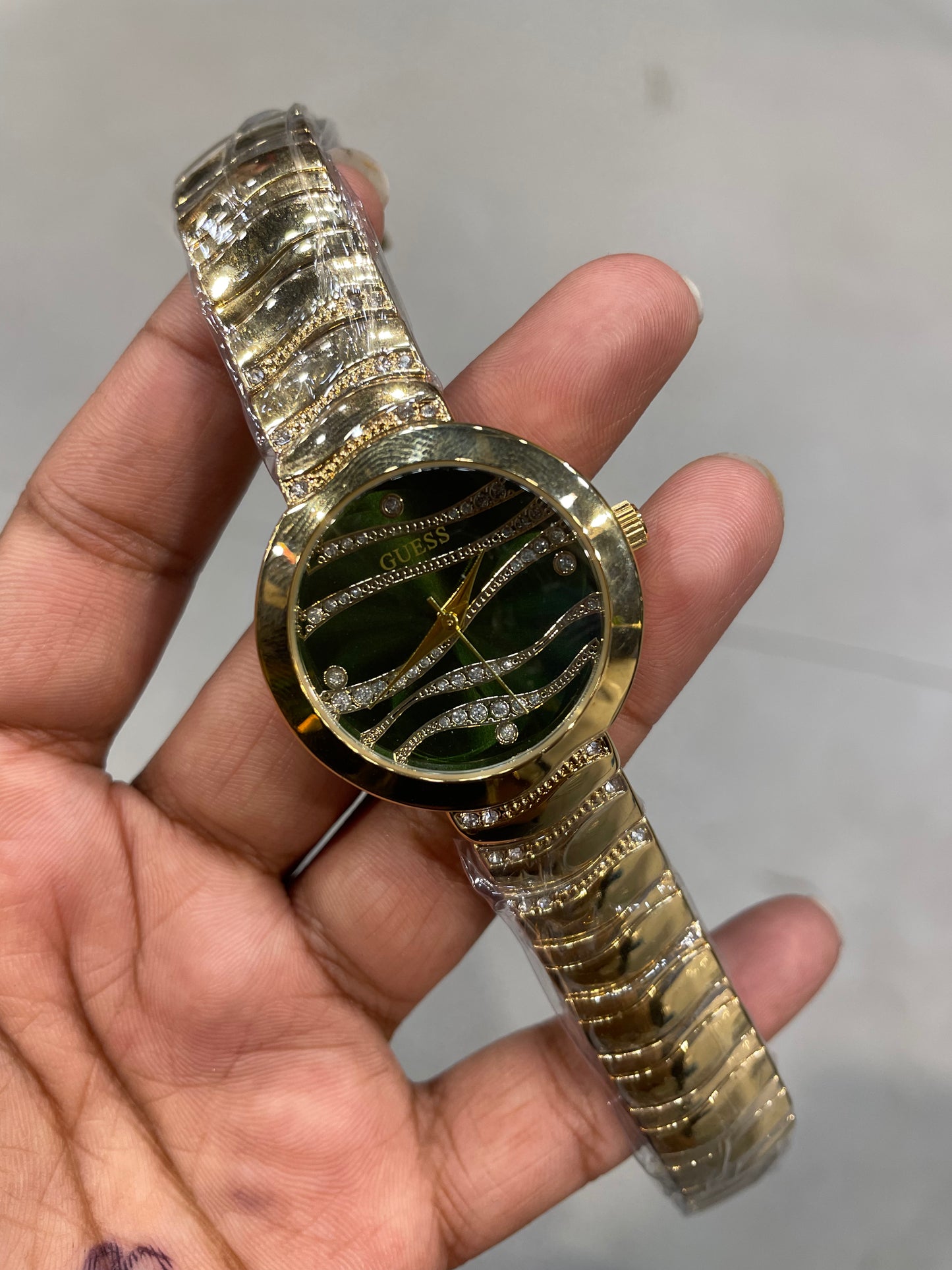 EUG Golden Chain Golden Stud Ring Green Dial Ladies Watch 990311
