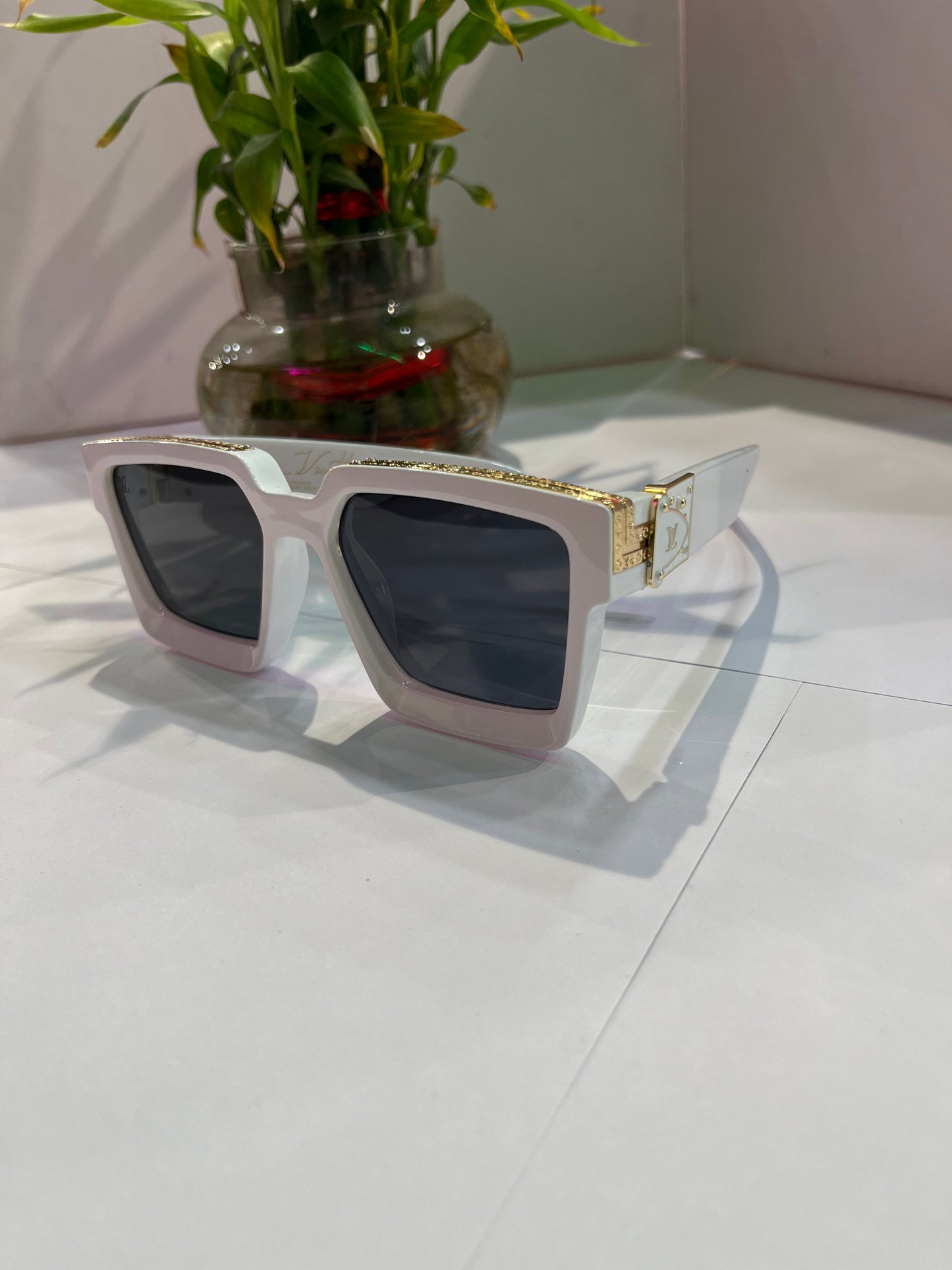 Uol Gold White Frame Black Shade Heavy Quality Sunglass M96008WNC5819