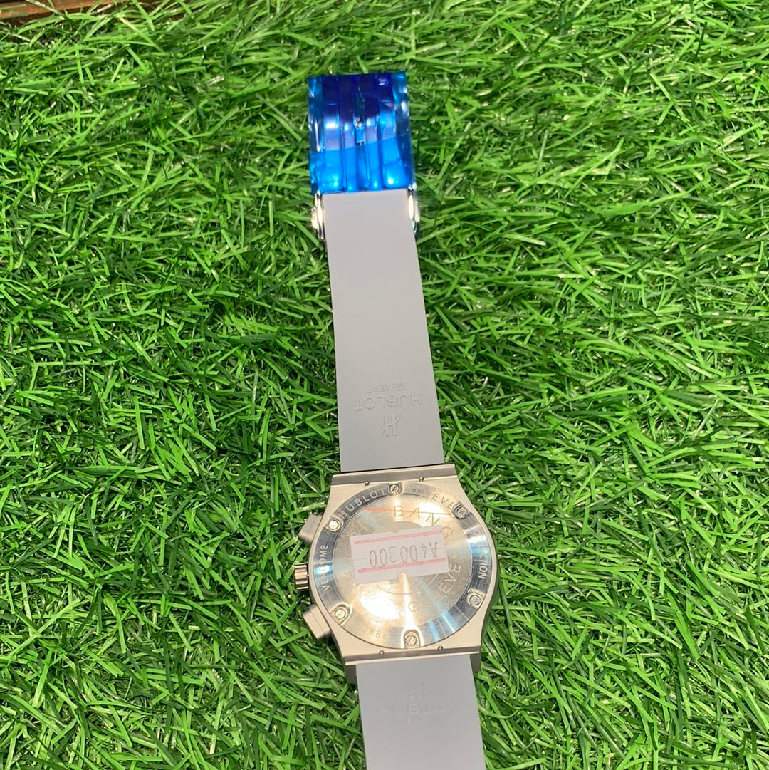 Silver Grey Strep Chrono Working Watch