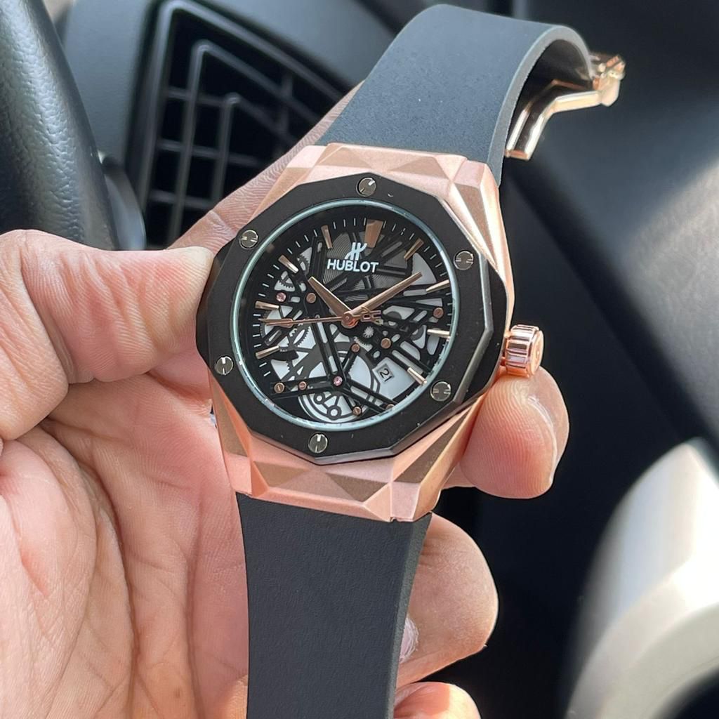 Buh Black Silicon Strap Black Copper Ring Diamond Dial 901197