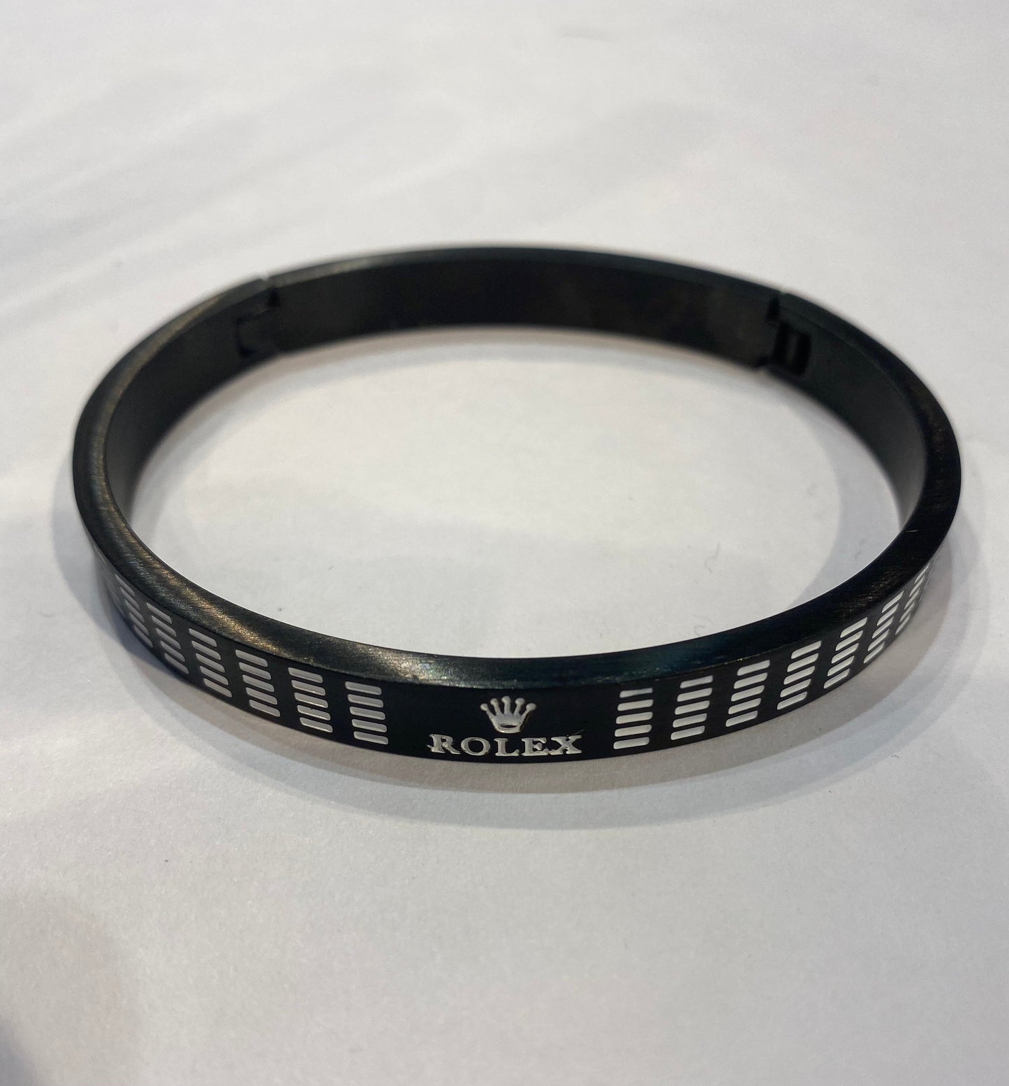 Black White Colour Rol Design Heavy Quality Bracelet 199925