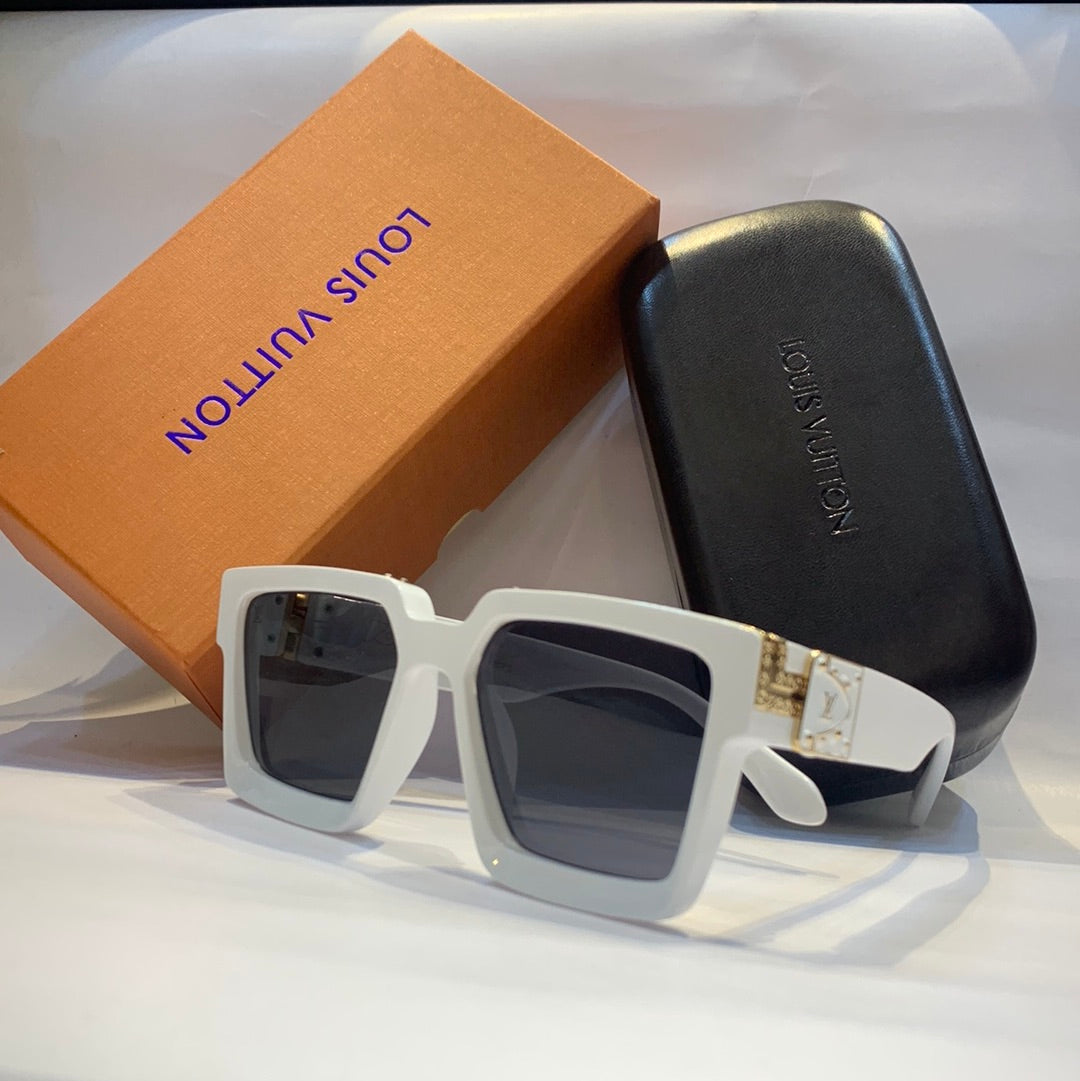 UOL White Frame Black Shade Unisex Sunglass Z1940E 99L 58 17 145