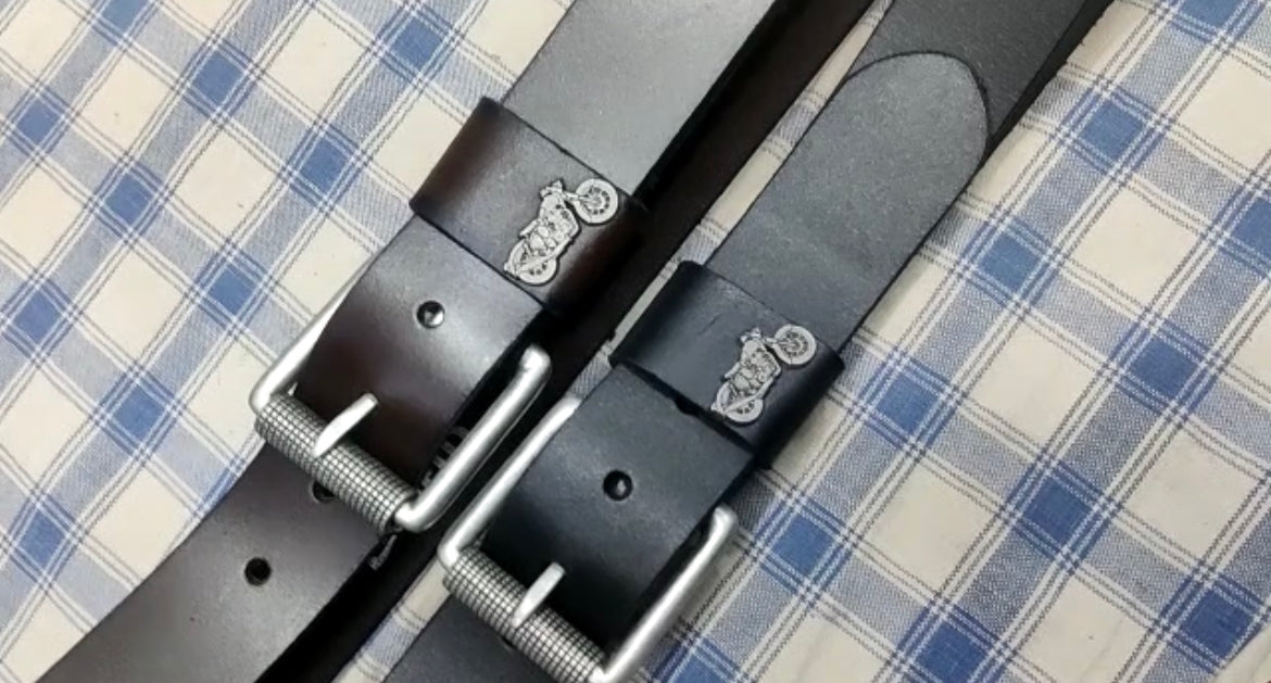 Black Colour Genuine Leather Belt Bullet Royal Logo Belt 185505