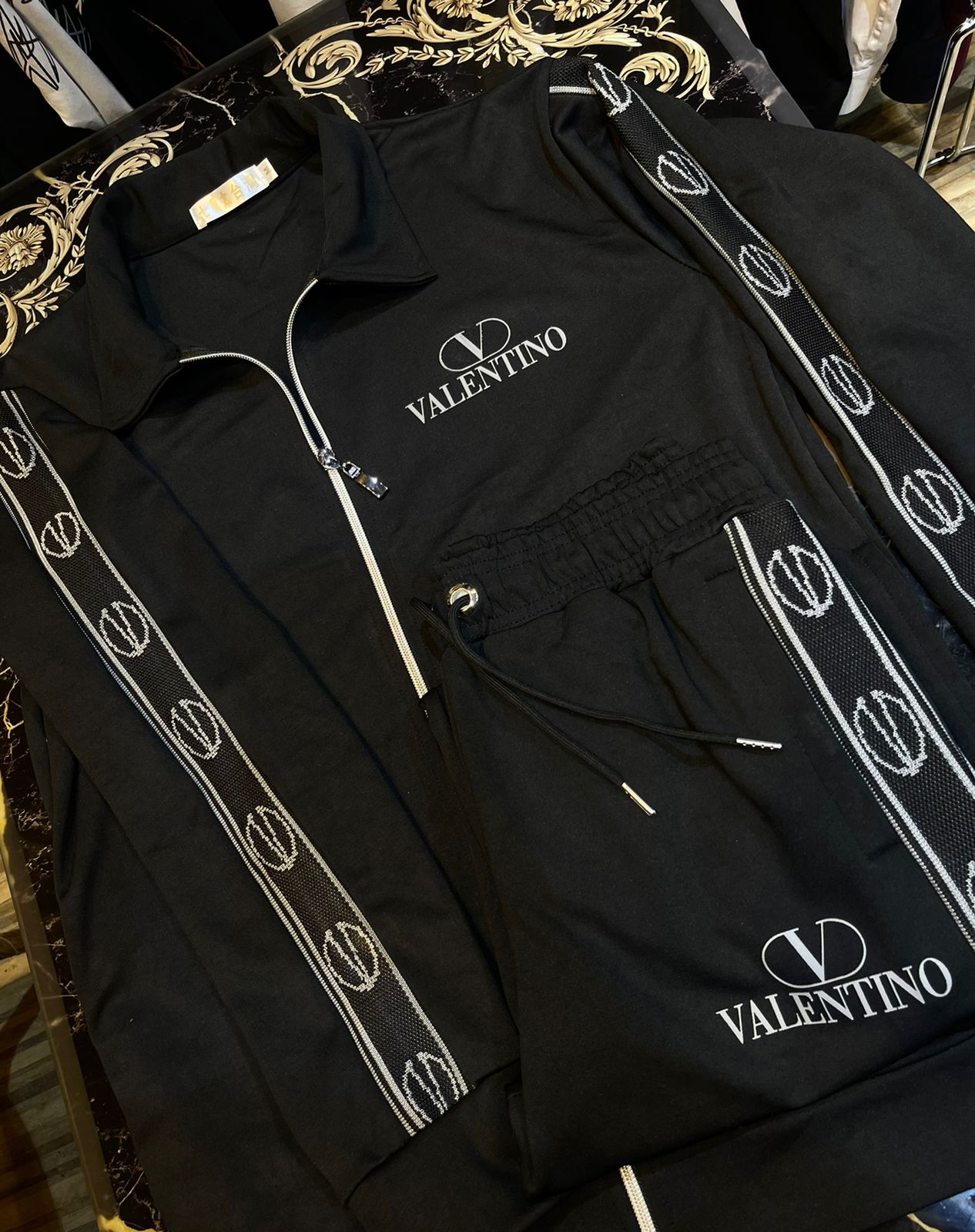 Black Colour VAL LAV AV With Logo Text Sleeve Tracksuit Combo 9116