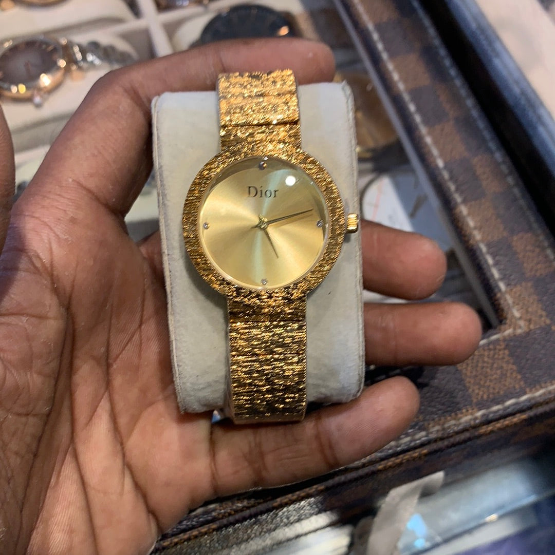 Gold Ladies Chain Watch 401089