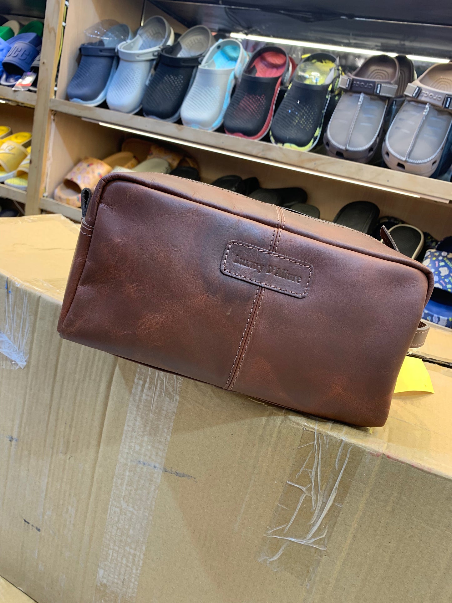 Luxury d’allure Tan Colour with Premium Leather Quality Travel Bag 90077