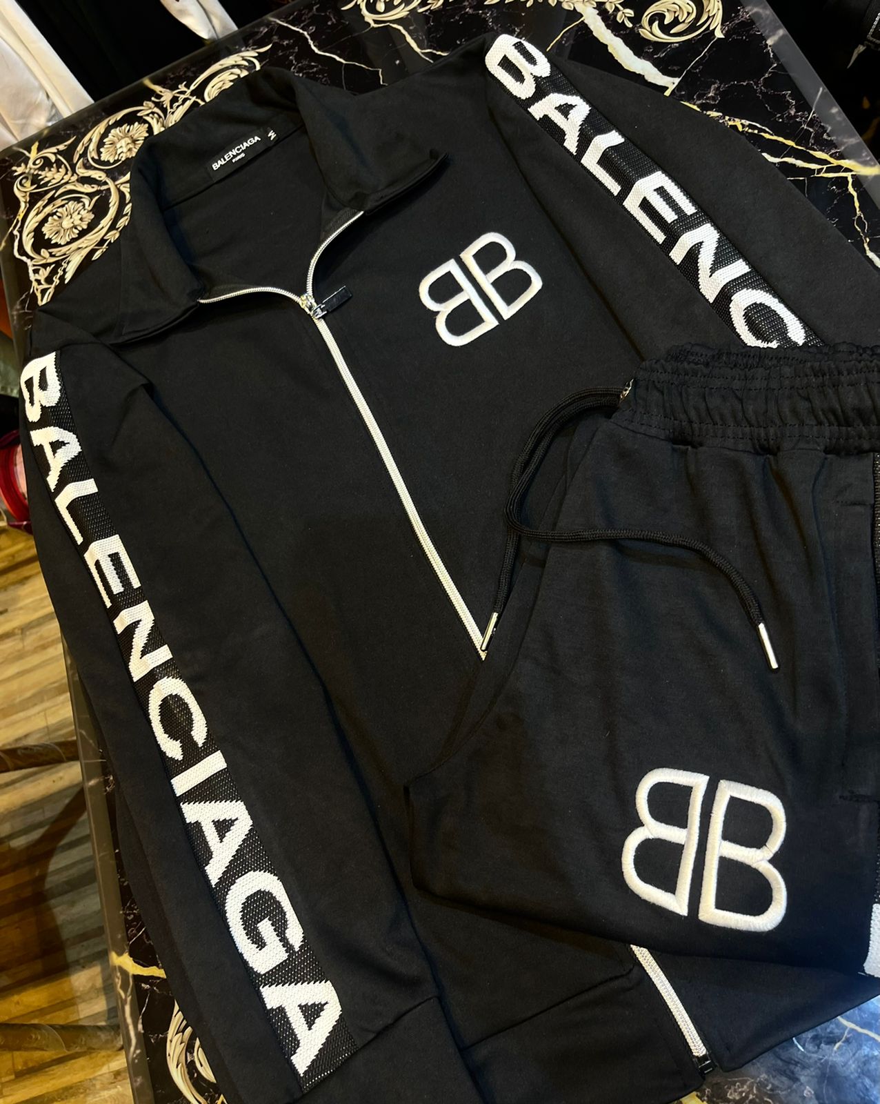 Black Colour BAL LAB With Logo Text Sleeve Tracksuit Combo 9114