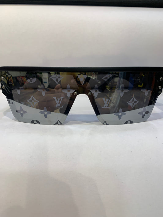 UOL LOU Black Frame Mercury Printed Shade Unisex Sunglass 1583 158 16 140