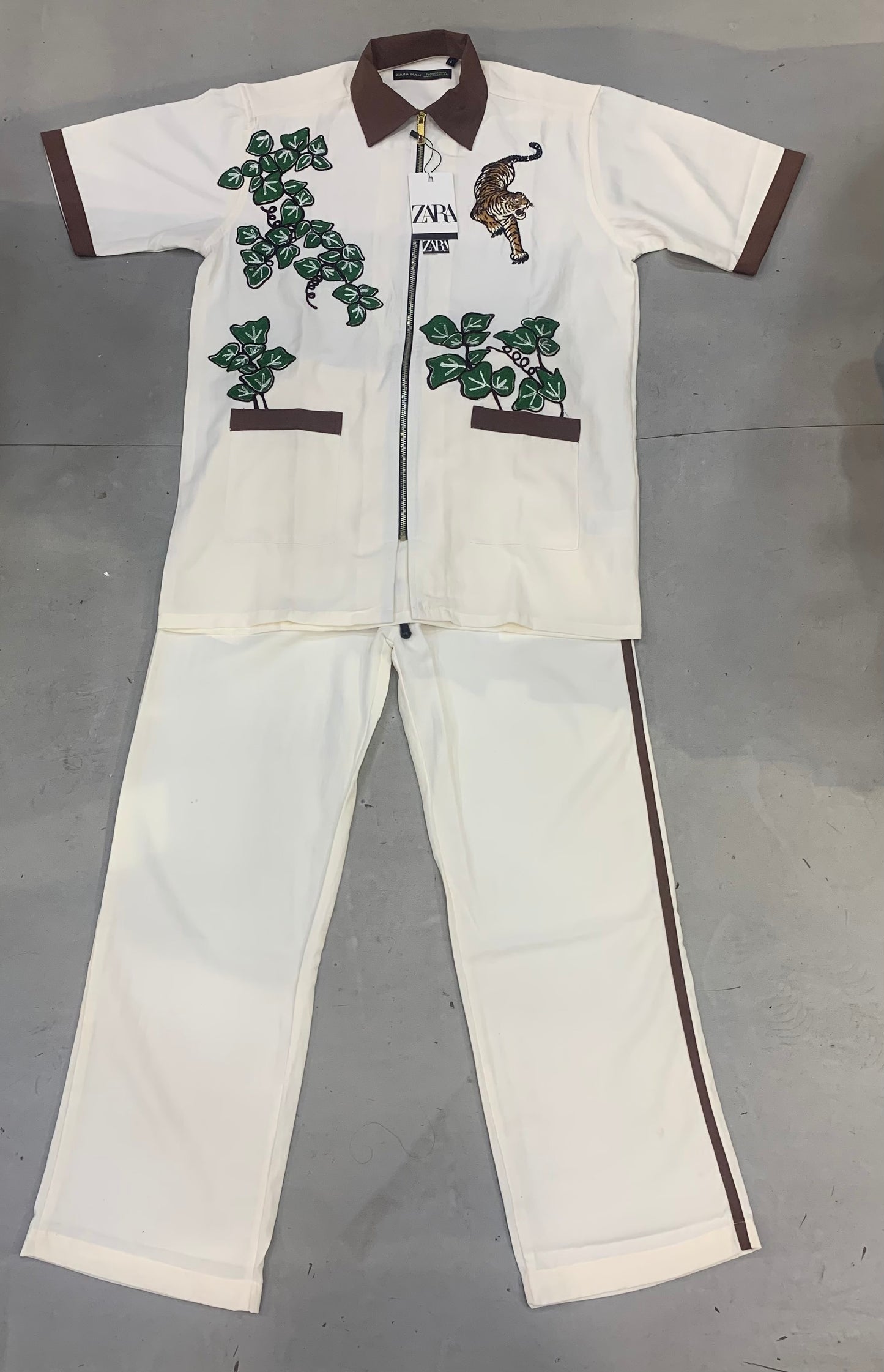 RAZ ZAR Cream Colour Brown Collar Leave Tiger Print 2 Pocket Linen Zipper Cord Set 990723