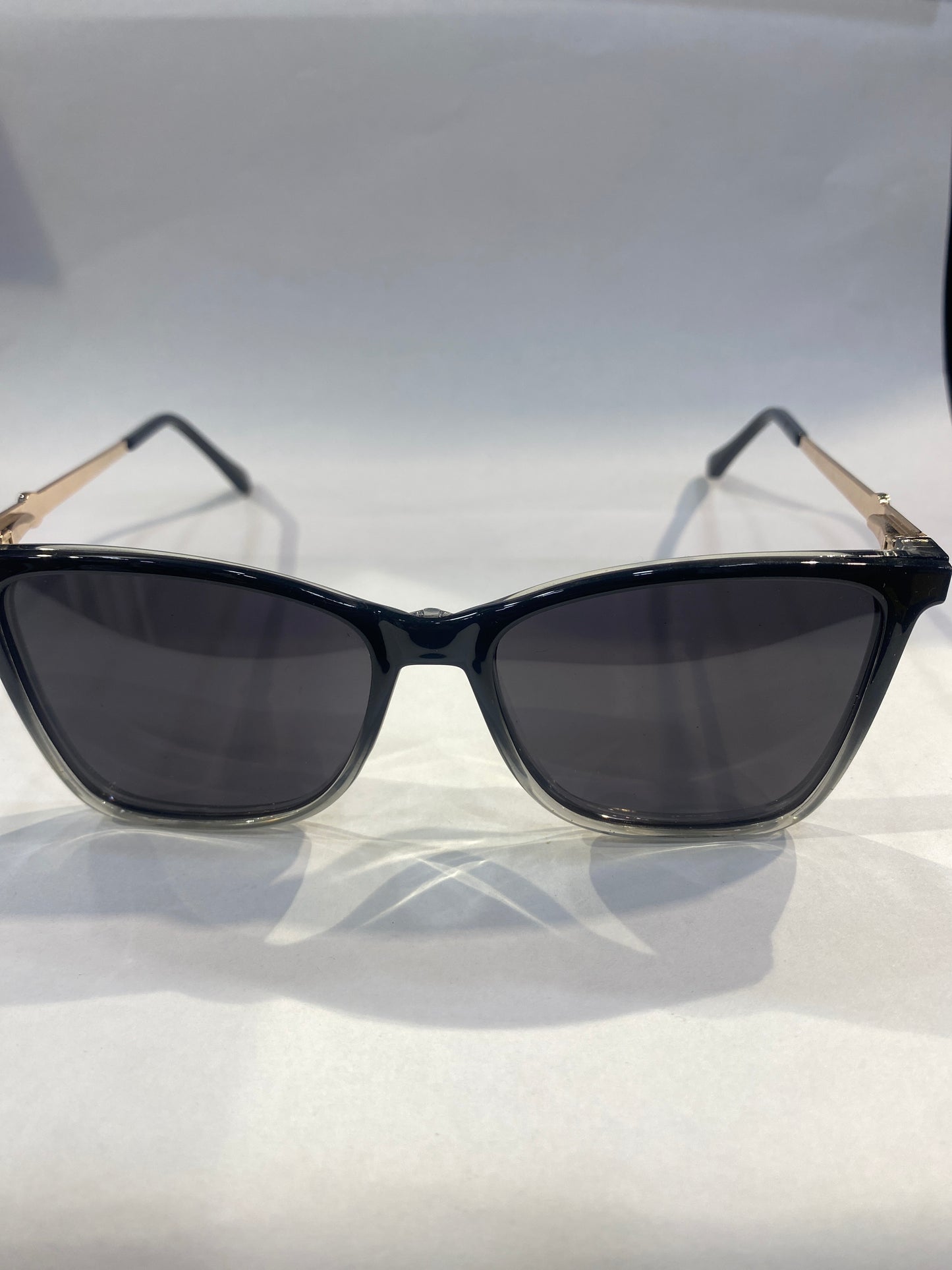 OLC CLO Black Frame Black White Double Shade Unisex Sunglass 3005 56 17 142 C3