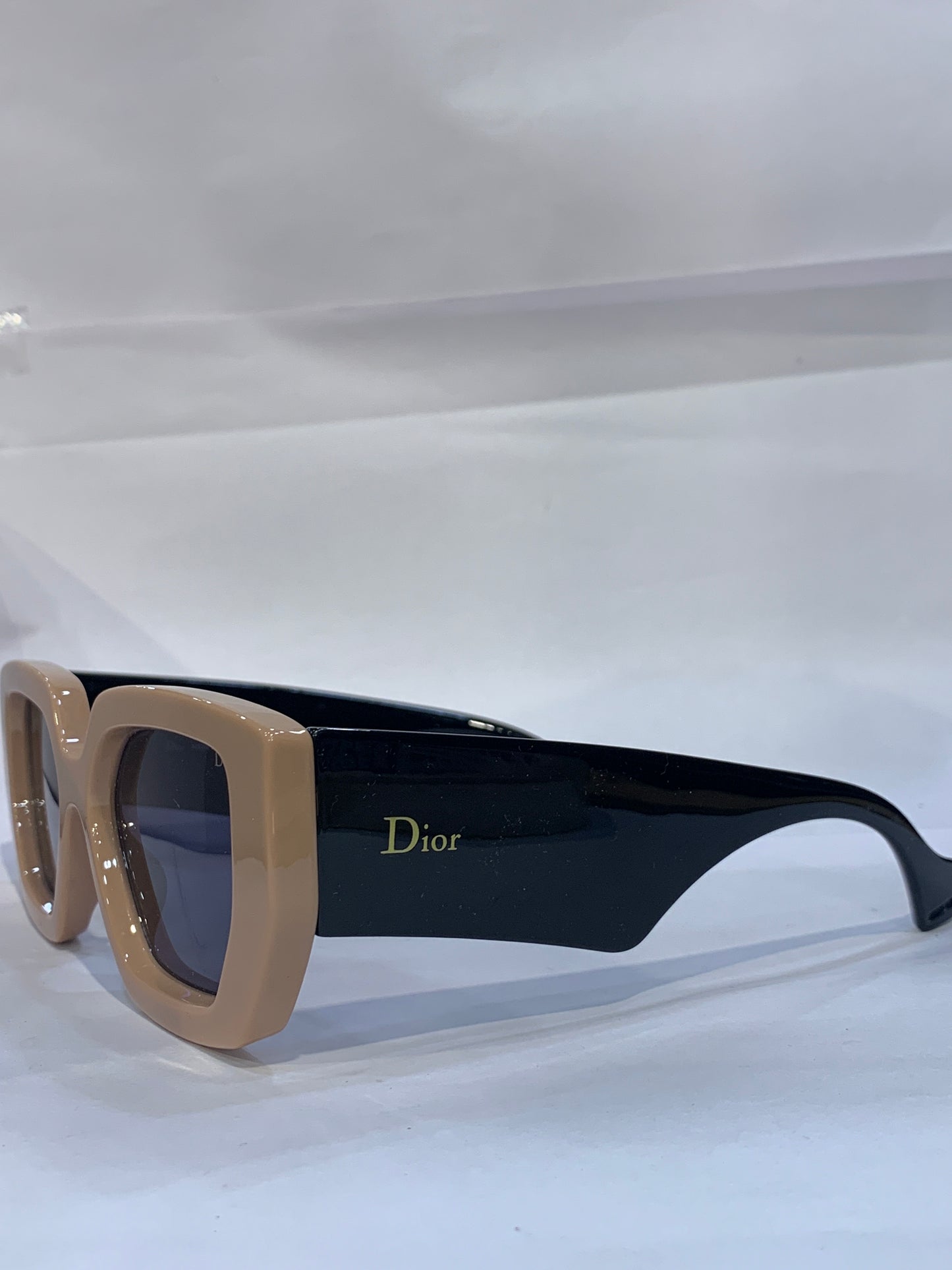 OID Dark peace Frame Black stick Black Shade Premium Quality Unisex Sunglass SUN503