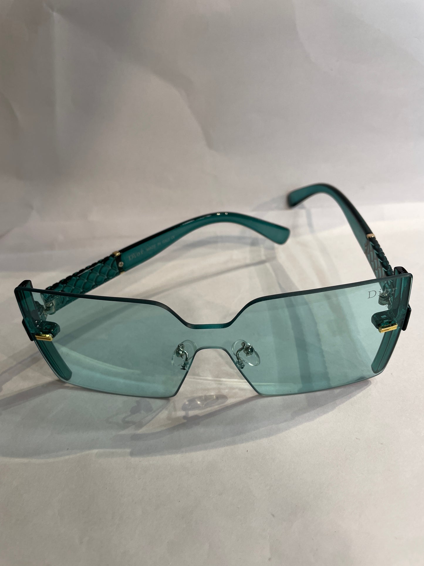 OID Trancy Green Frame Green Shade Unisex Sunglasses 61005 62 15 136