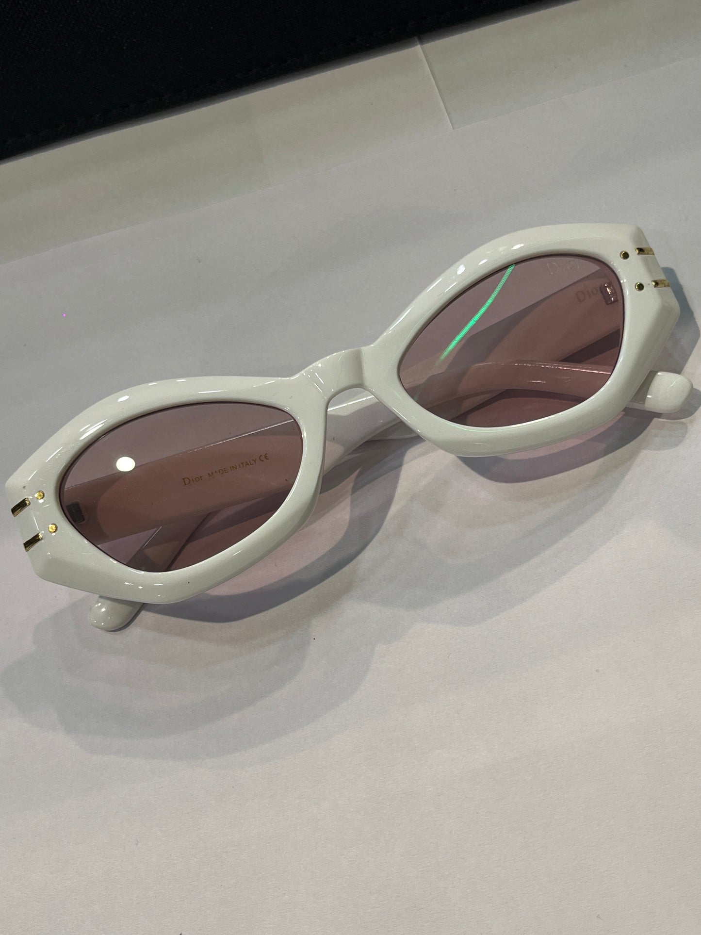 Oid White Frame Pink Shade Unisex Sunglass SUN71