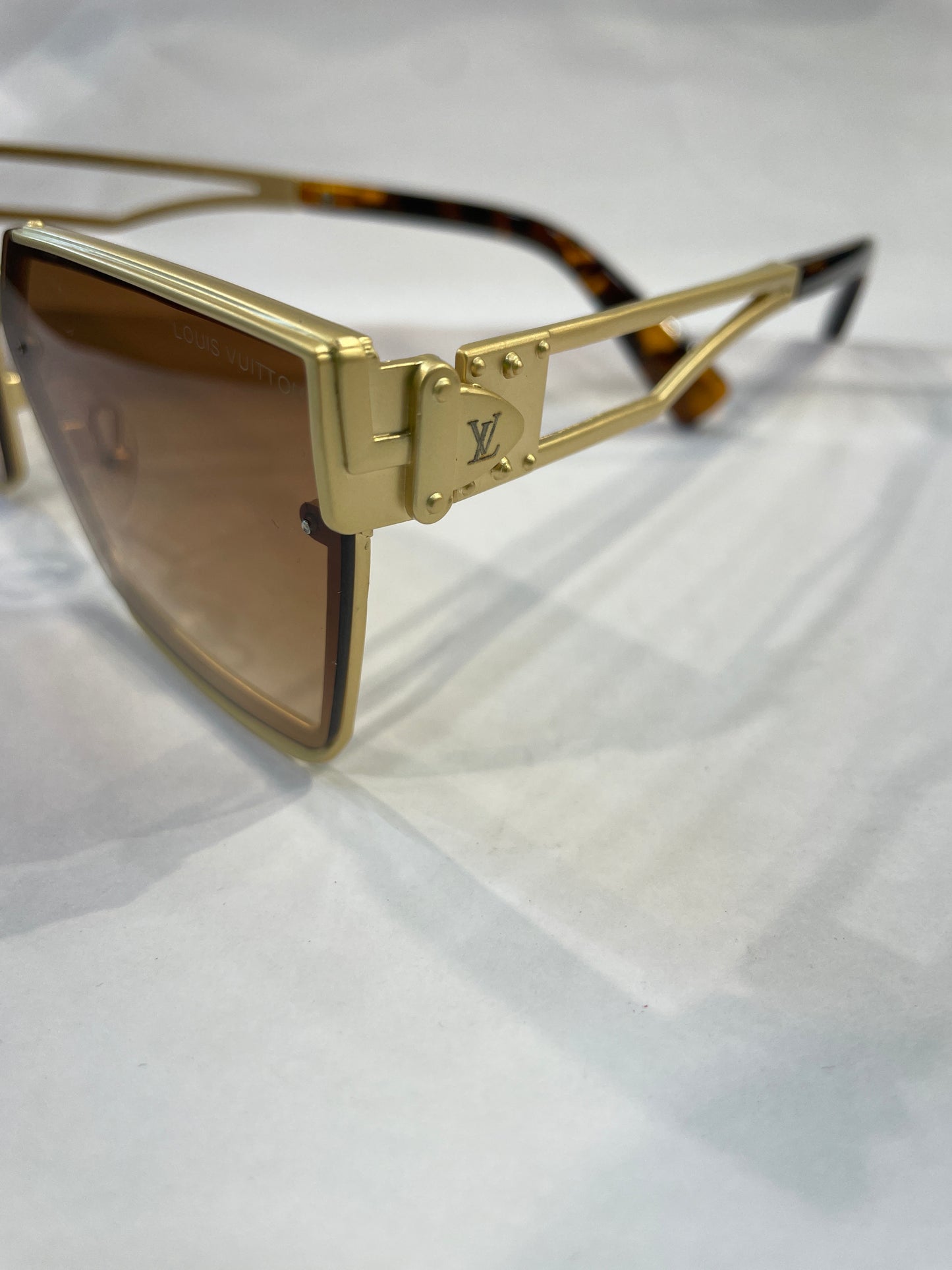 UOL Golden Leopard Frame Brown Shade Unisex Sunglasses M5230 65 14 144