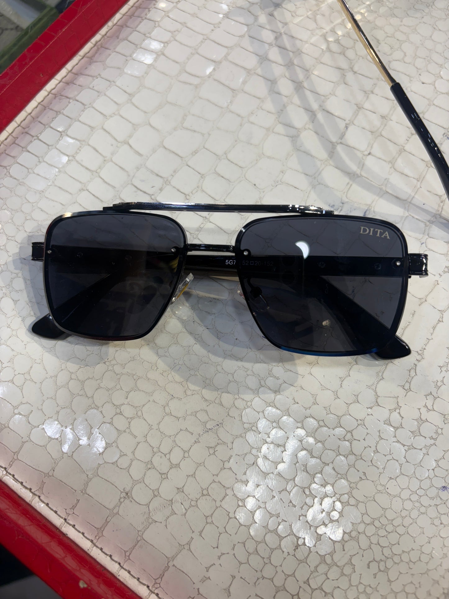 TID DIT Black Frame Black Shade Sunglass 5G77 52 20-152