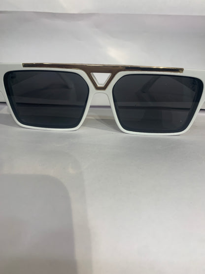 UOL White Frame Black Shade Unisex Sunglasses 1984 52 18 145