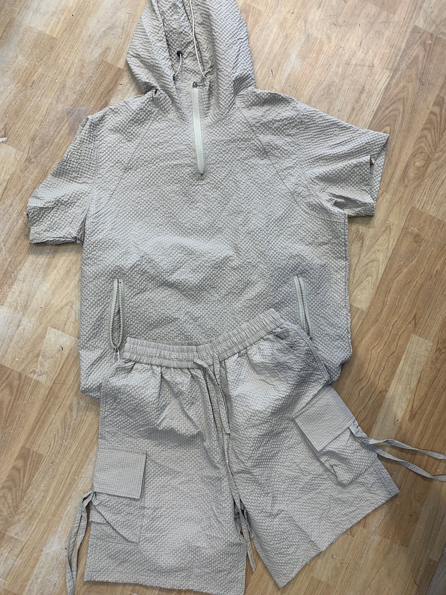Coord set Wind Cheater & Shorts Cream T36