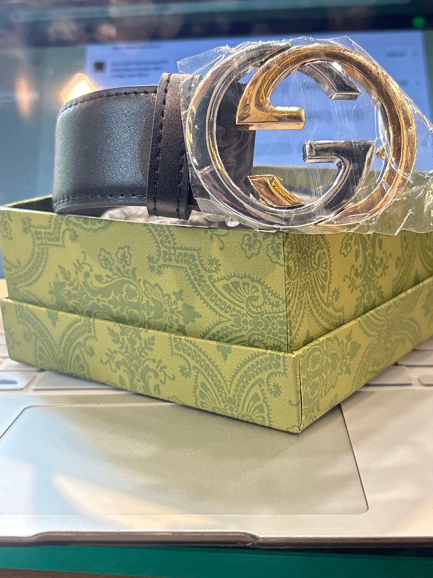 CUG GUC Gold Silver Buckle GG Print Black Unisex Belt GG-8