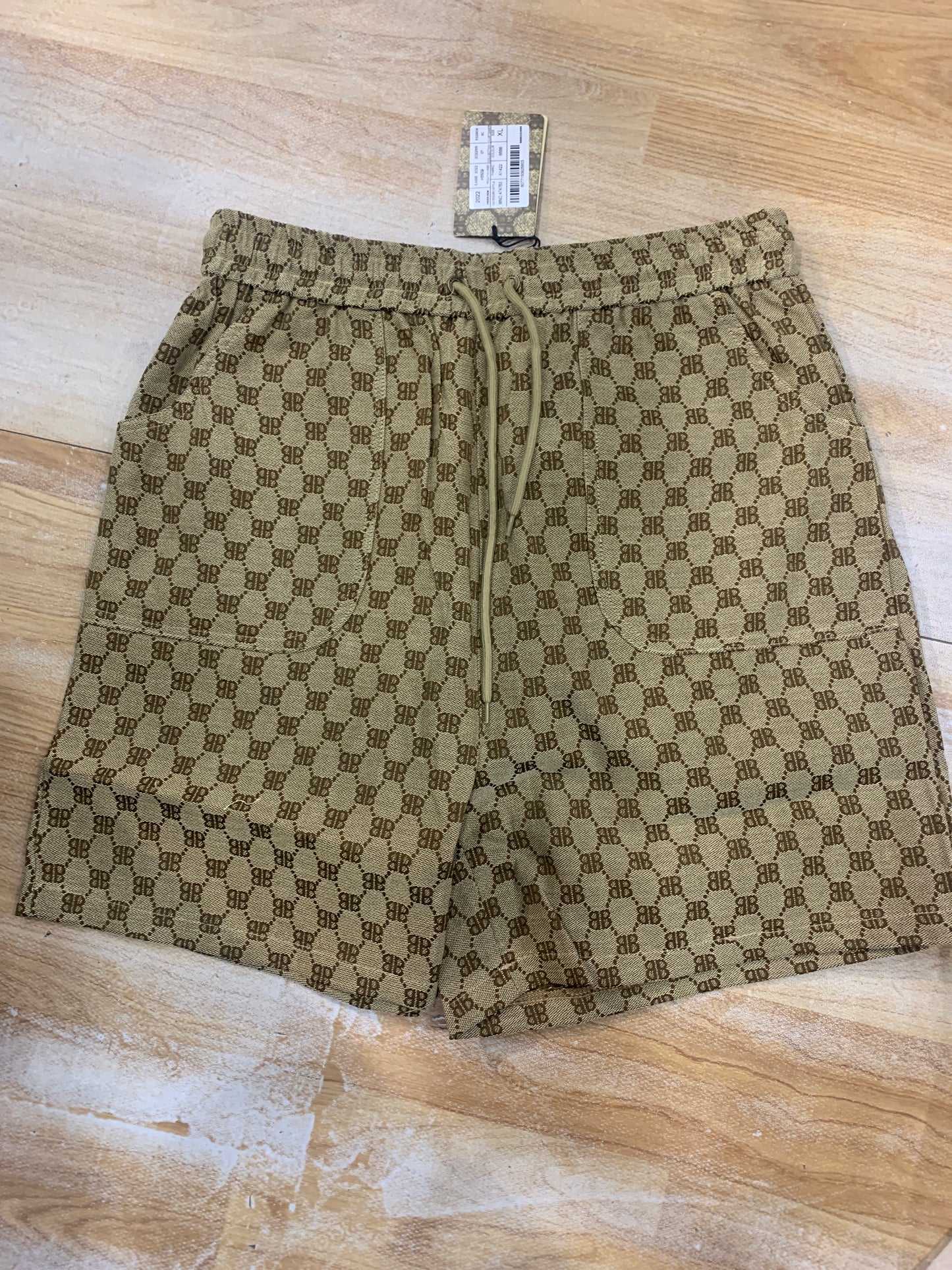 Lab Short Apricot BB Print H5509