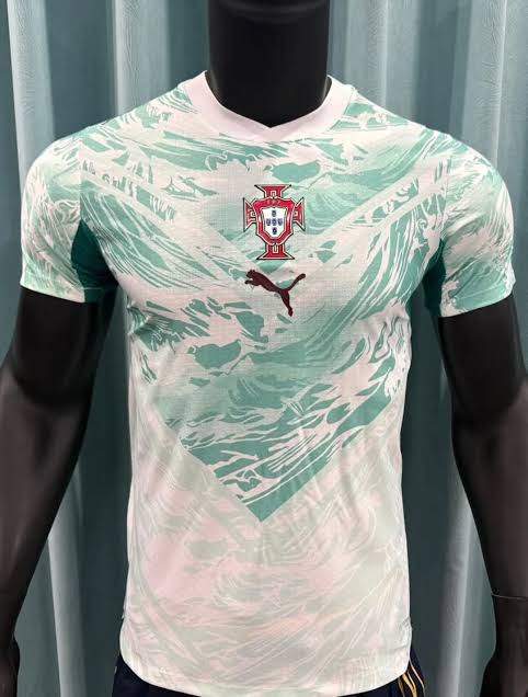 Mup Pum White Green Colour Print FPF Portugal 744288