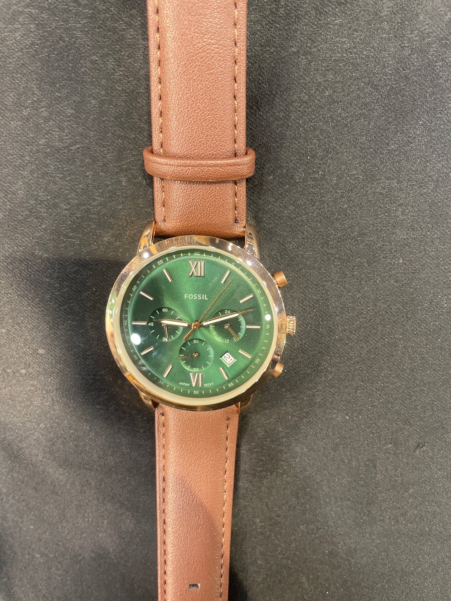 Sof Brown Leather Strap Copper  Ring Green Dial Men’s Watch 990954