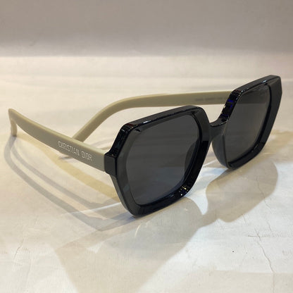OID black Frame white Stick black shade sunglass J6609 52 20-143 C4