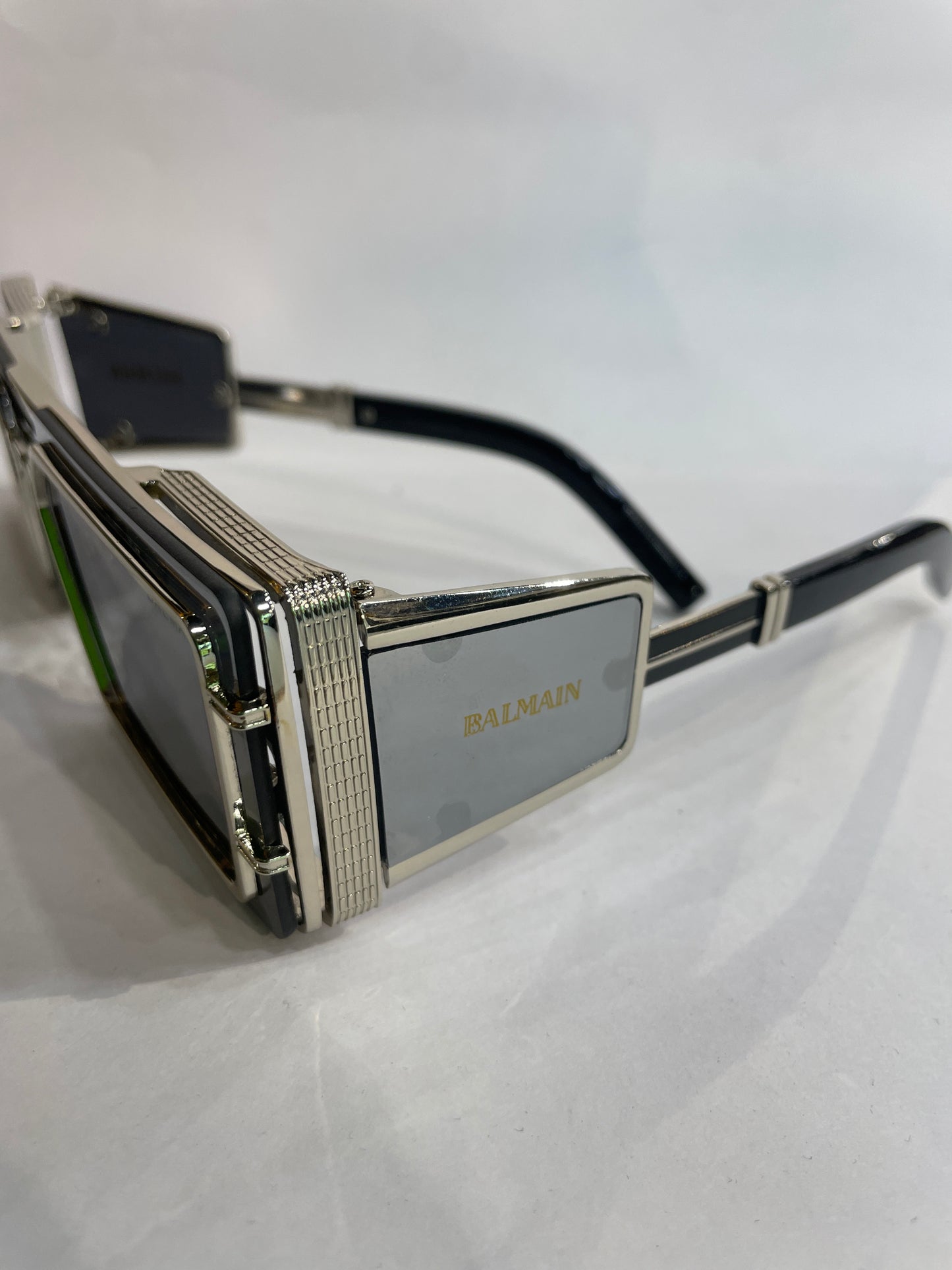 LAB Silver Frame Black Shade Sunglass SUN2038
