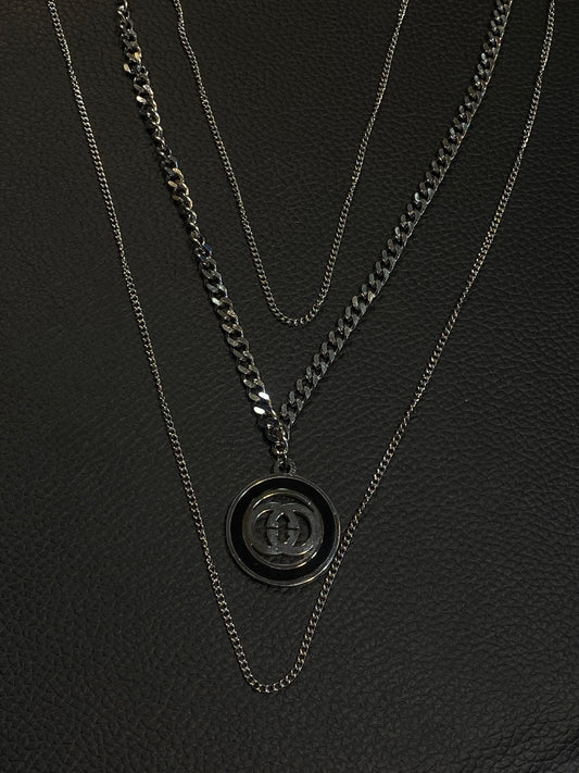 CUG Silver Chain Silver Black pendant 987580