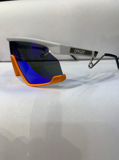 Kao Oak White Orange Frame Blue Mercury Shade Unisex Sunglass WT2958 54 17 140