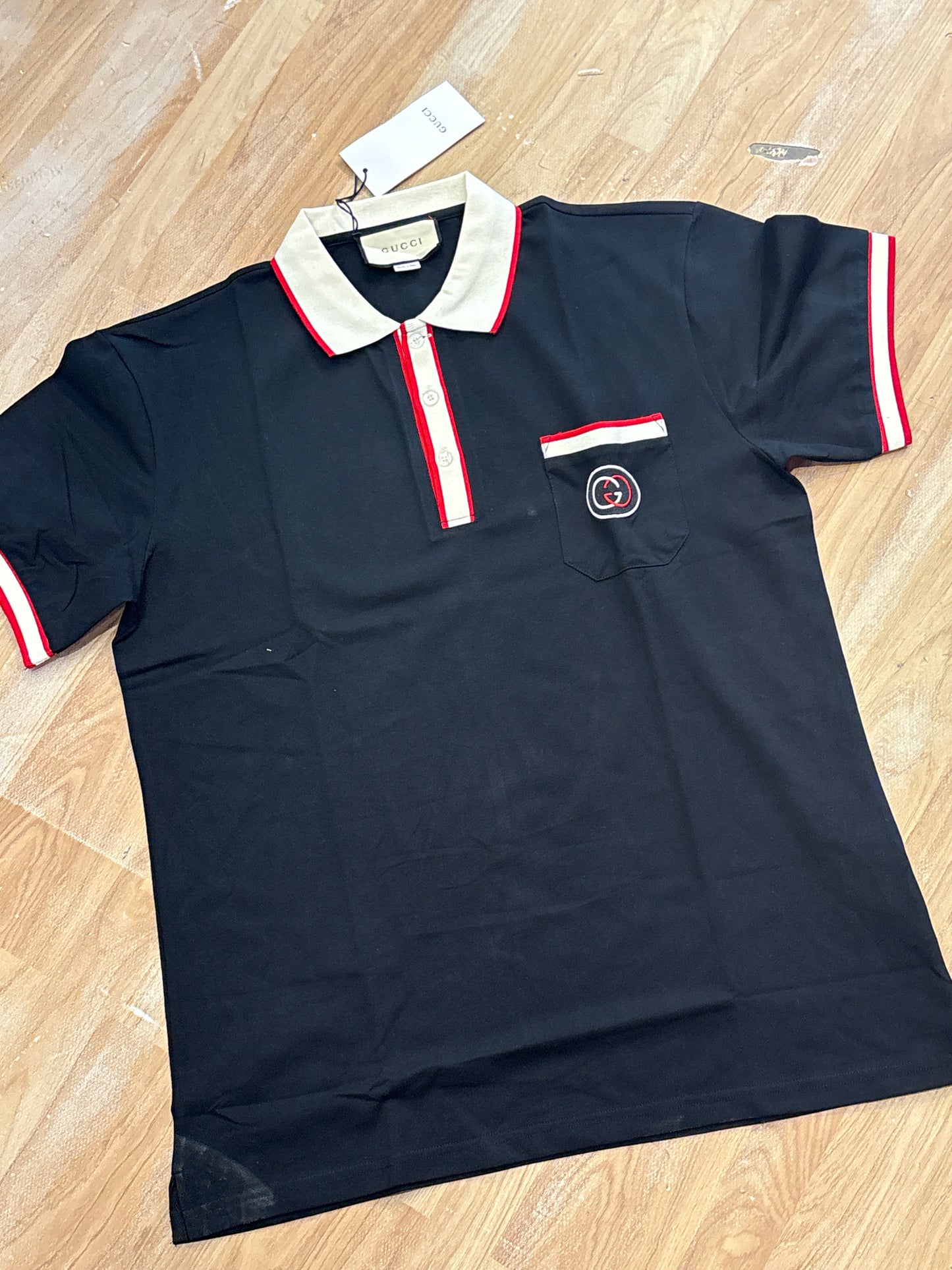 Cug Black Colour Cream Red Collar Premium Quality T Shirt 9032