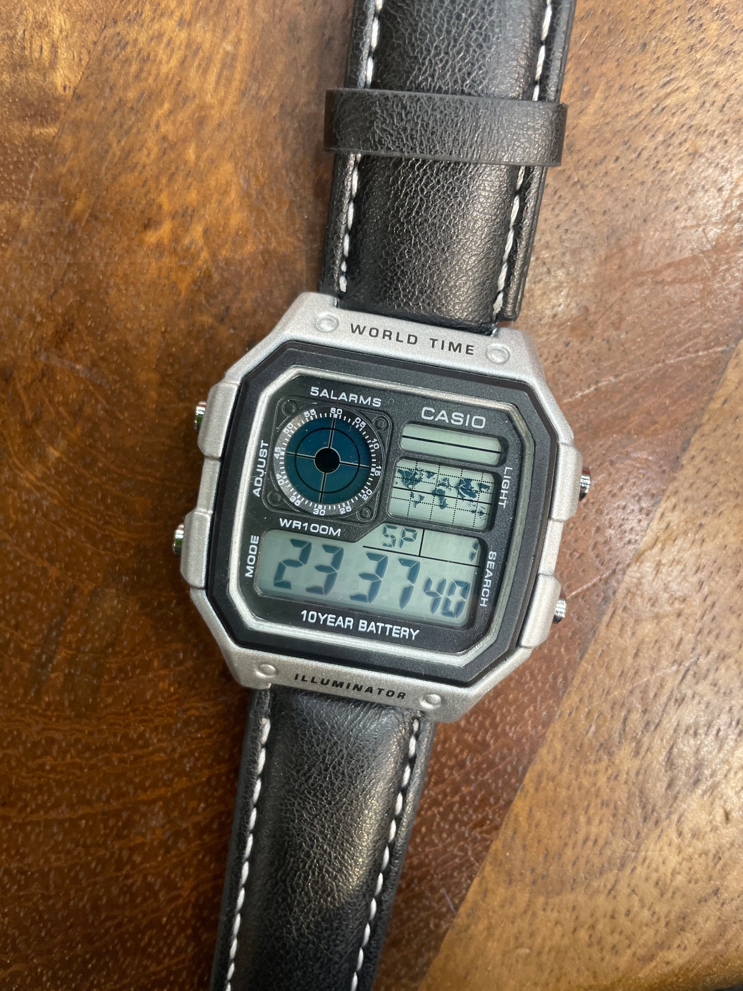 SAC Black Leather Strap Silver Black Dial Watch digital square Sports Watch 990971