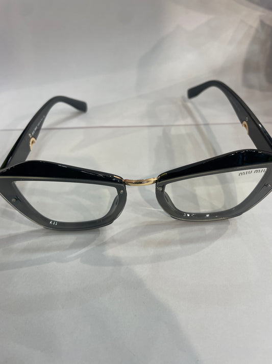 UIM MIU Black Frame Trancy Shade Sunglasses 8820 64 15 143
