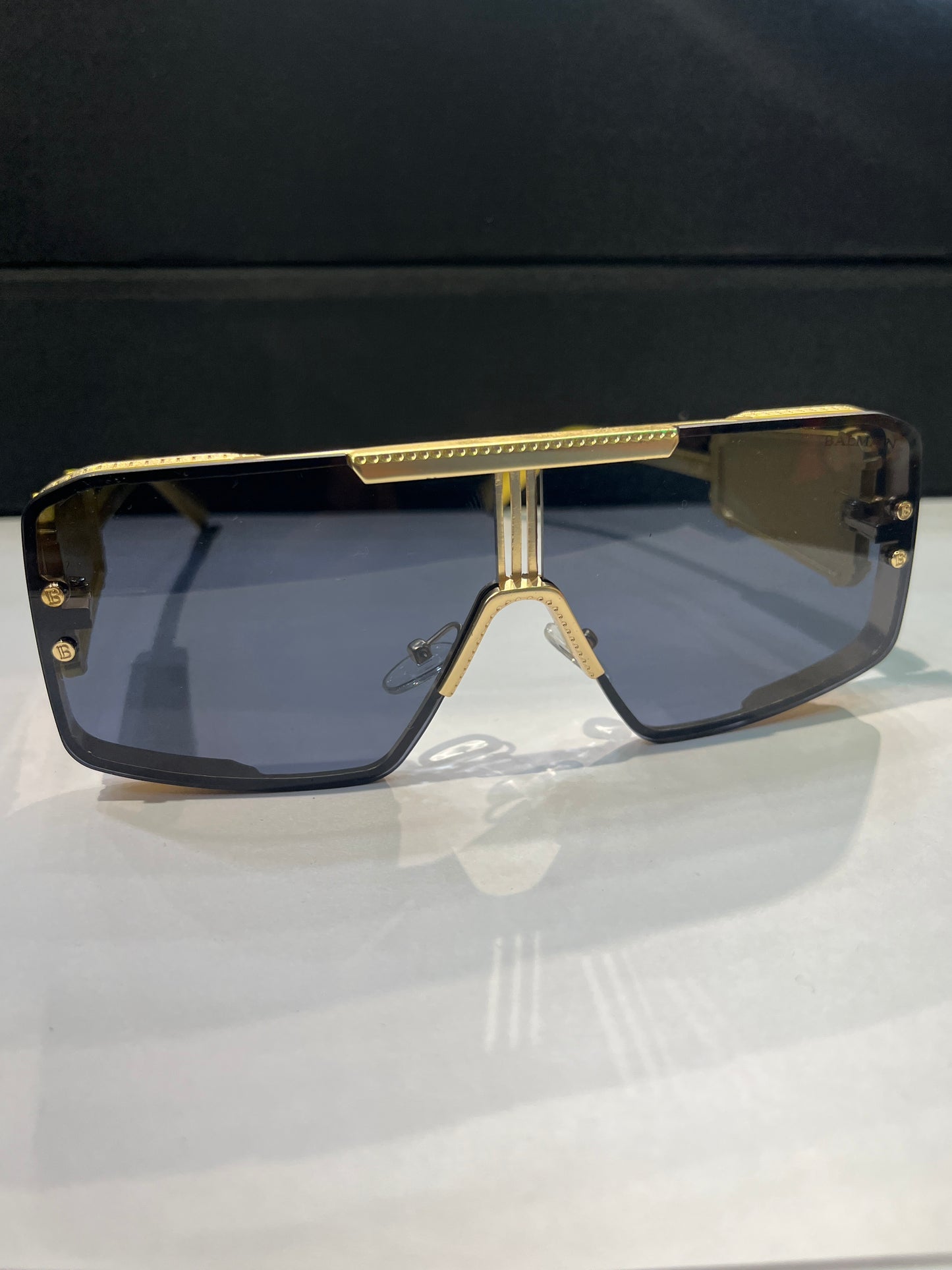 Lab Gold Frame Black Shade Unisex Sunglass ZS98196 58 18 145
